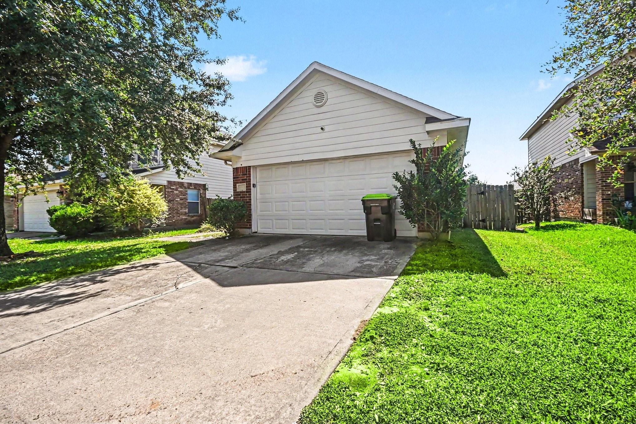 13923 Marners Court — photo