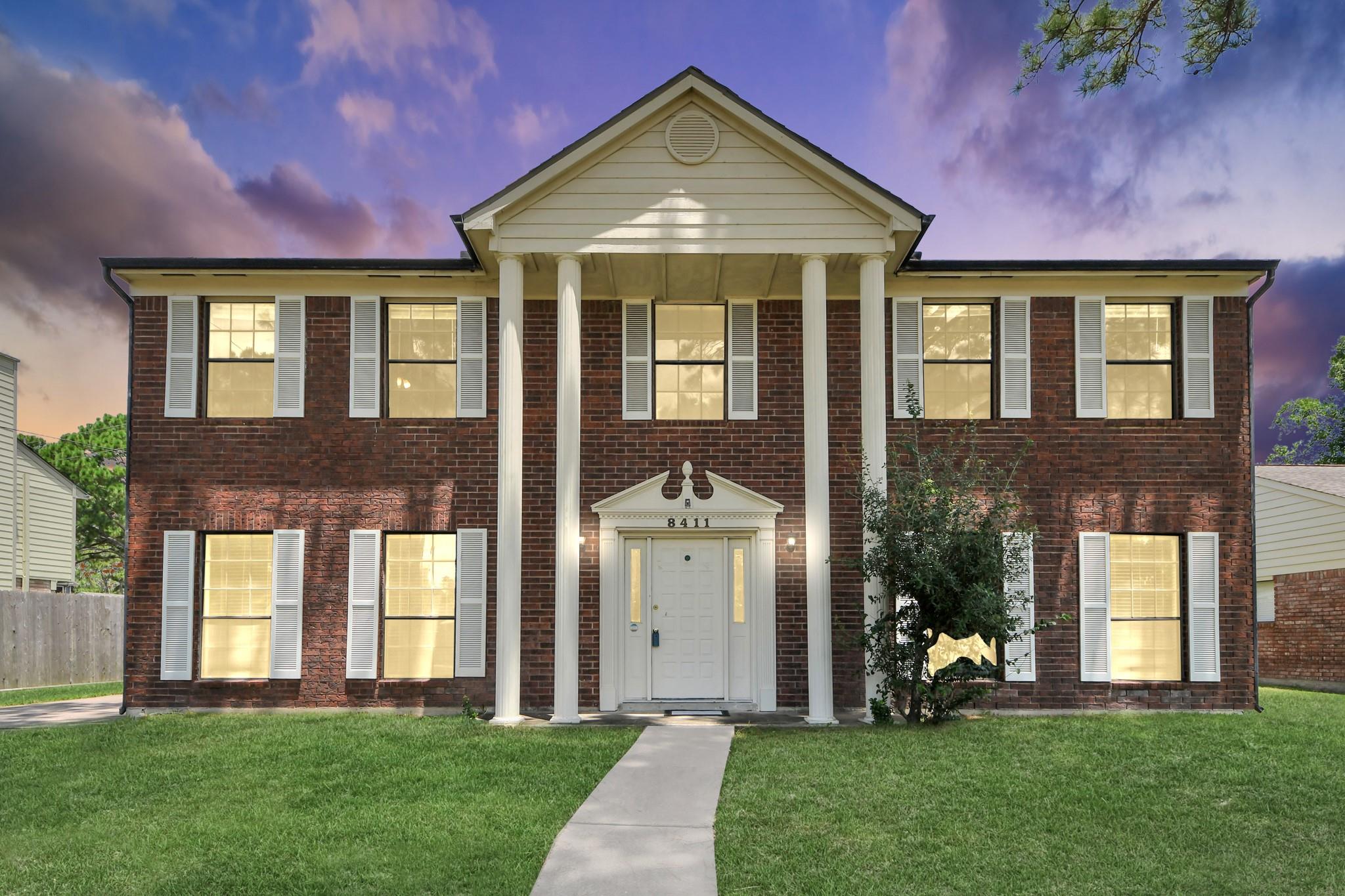 8411 Sunny Ridge Drive — photo