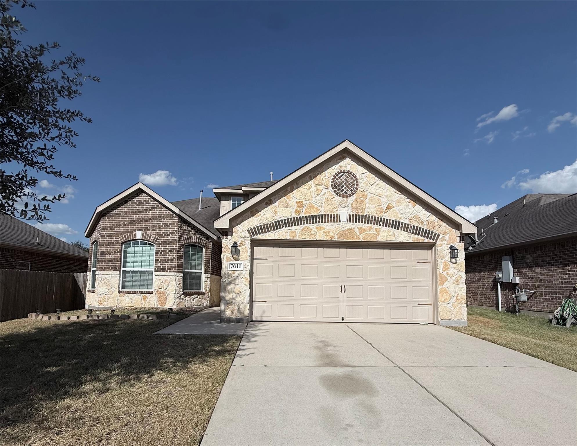 7611 Dragon Pearls Lane — photo