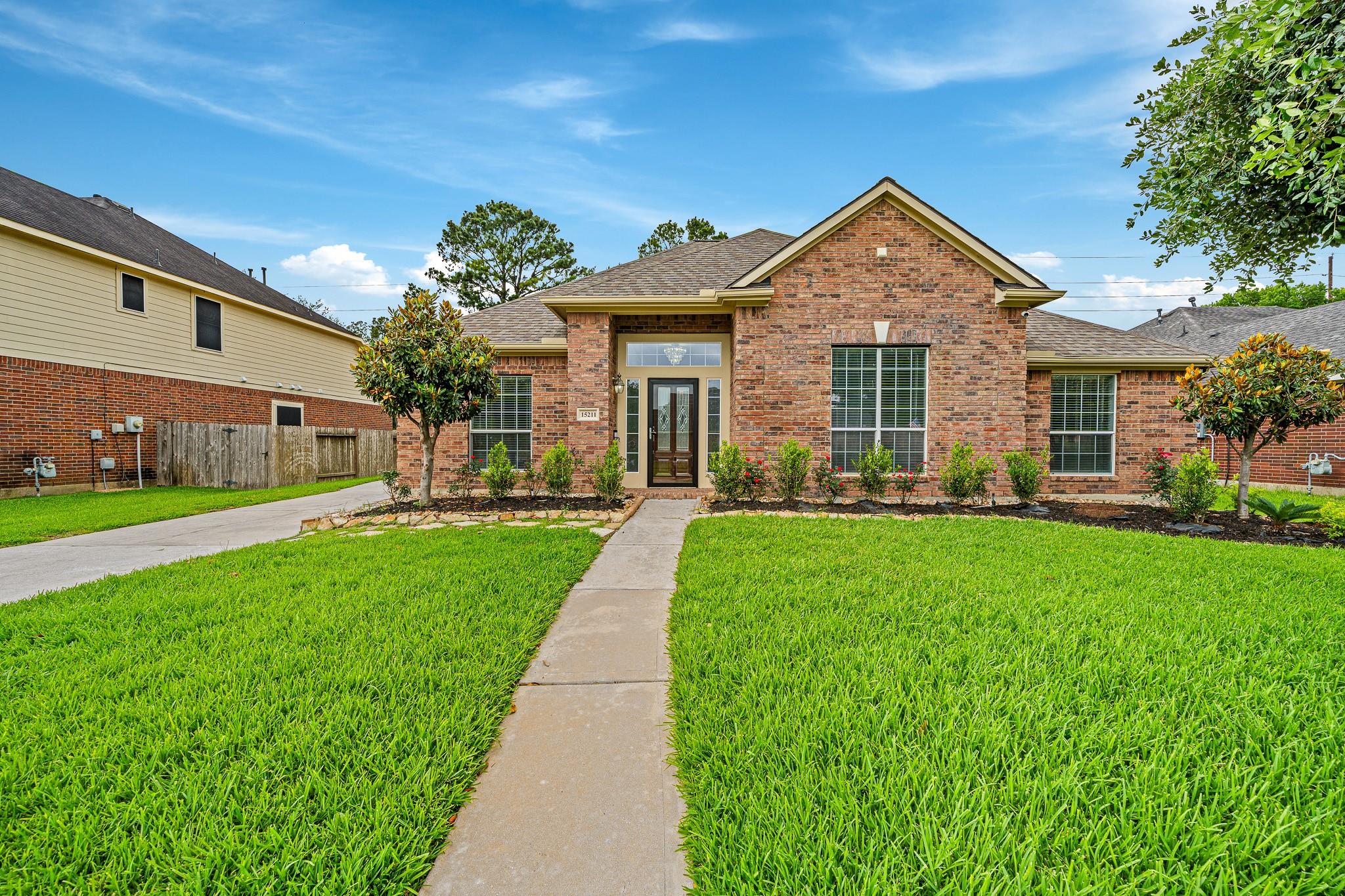 15211 Waverly Canyon Court — photo