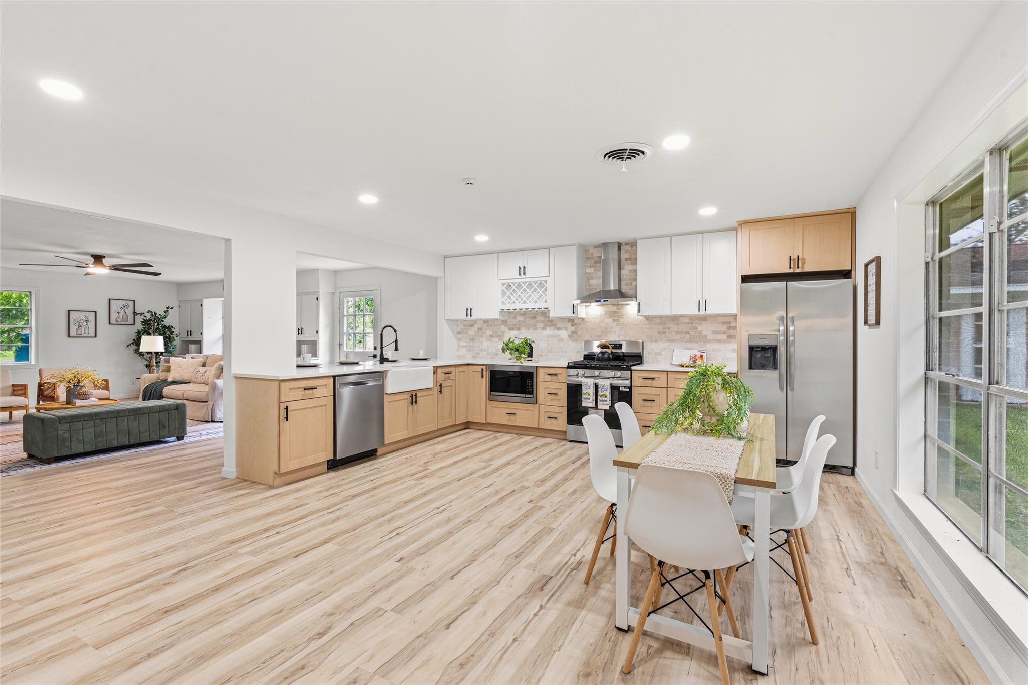 15903 Hickory Bend Drive — photo