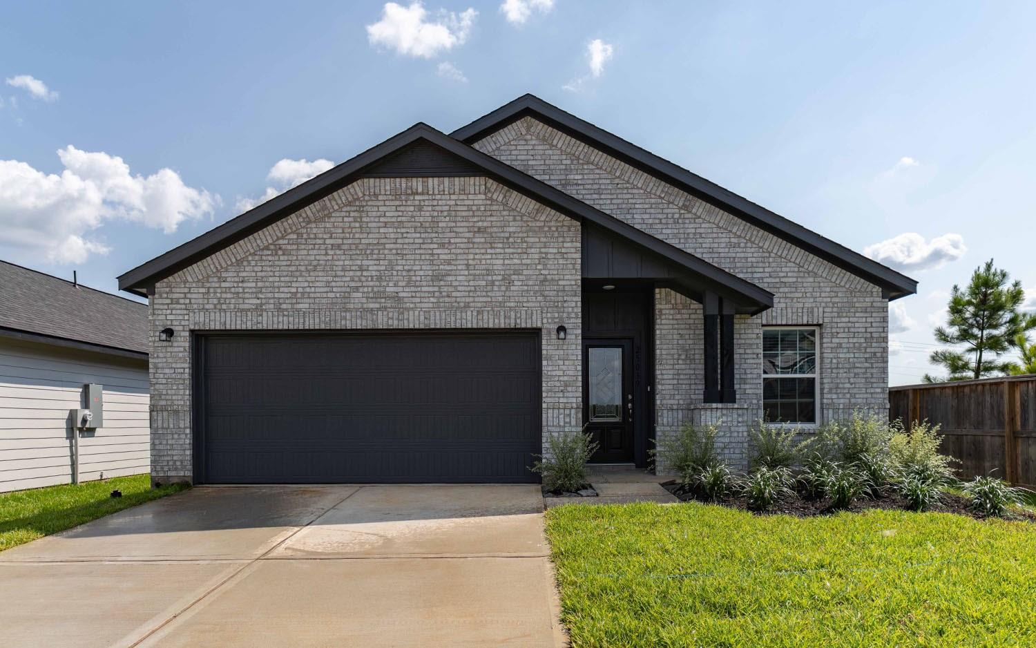 25039 Apricot Court — photo