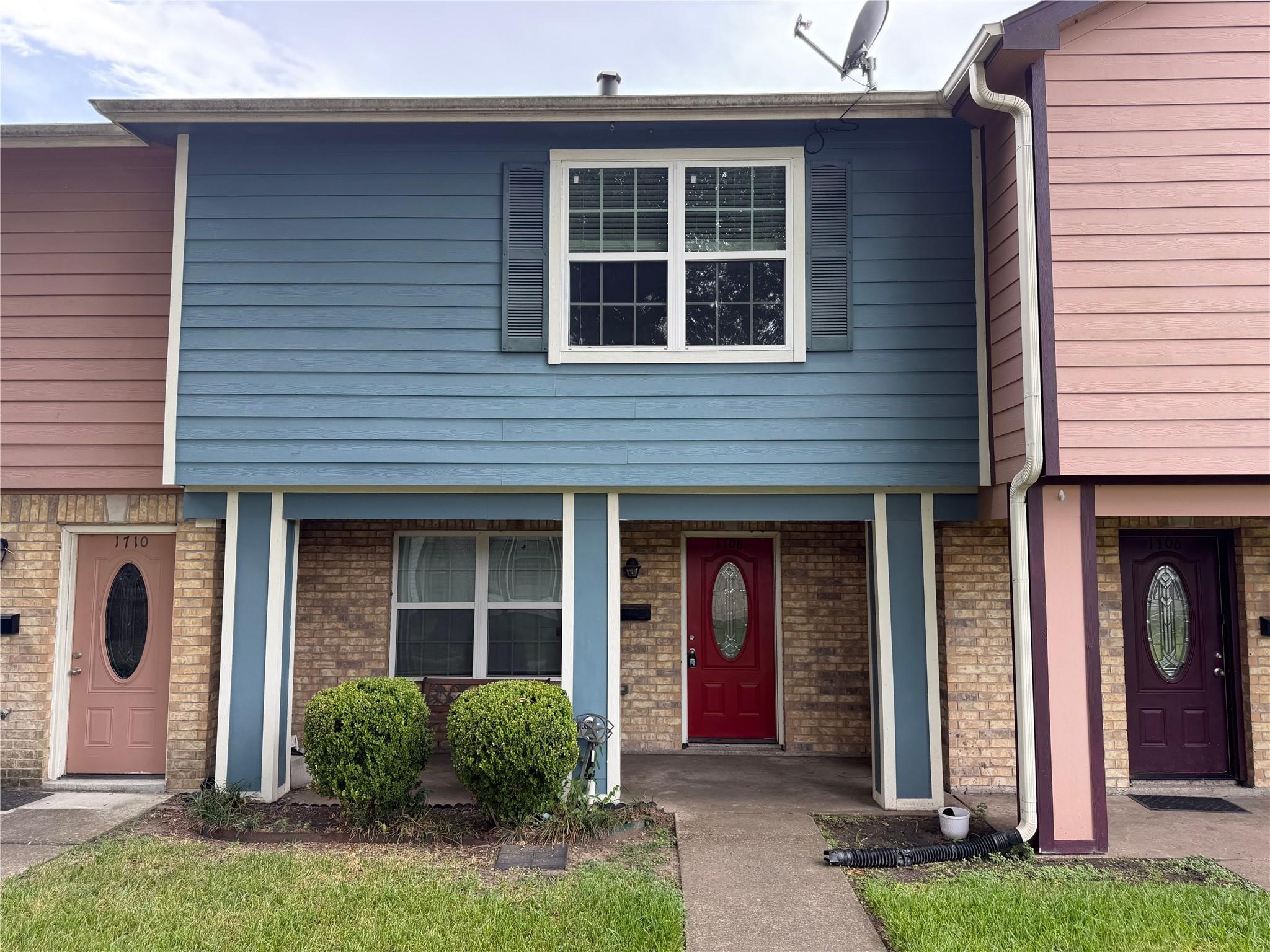 1708 Doyle Court #2 — photo