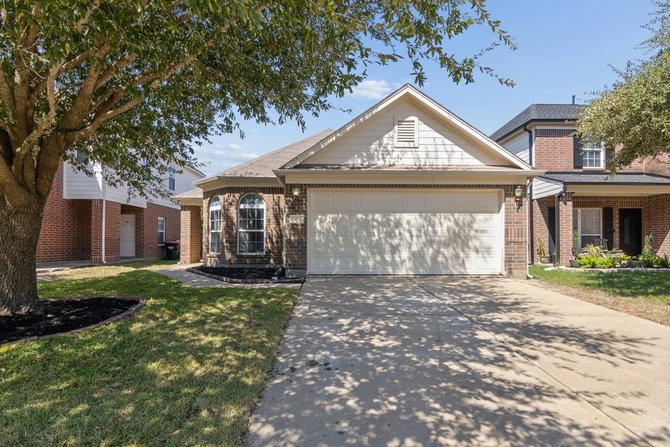 14703 Keystone Green Drive — photo