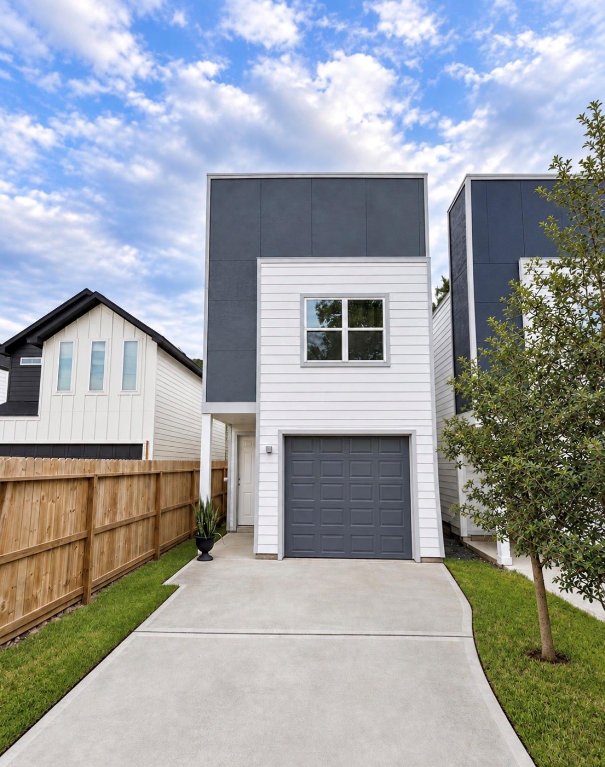 8312 Prairie View Drive — photo