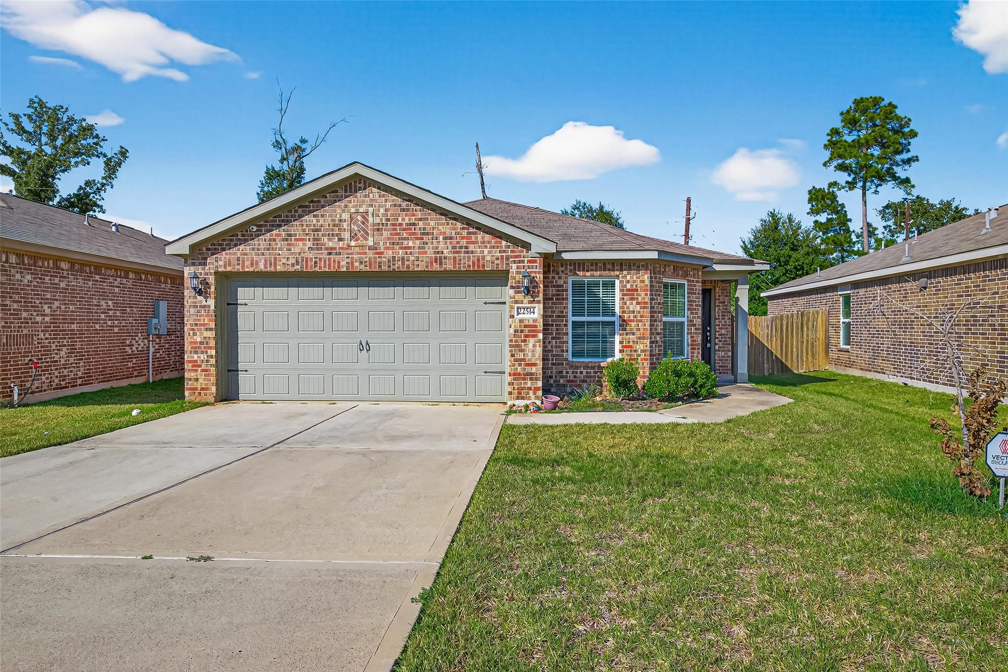 22514 Steel Blue Jaybird Drive — photo