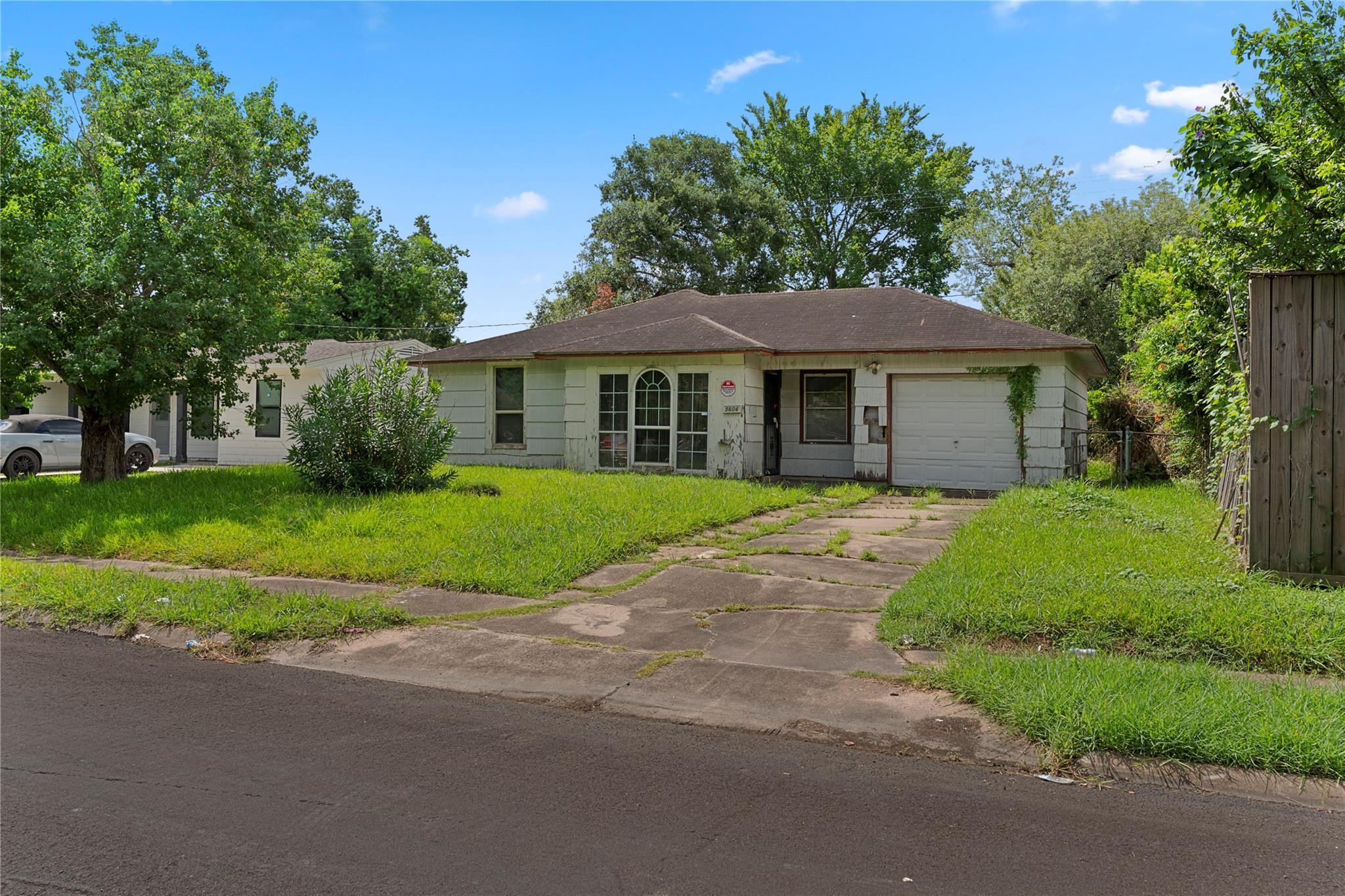 5606 Belarbor Street — photo