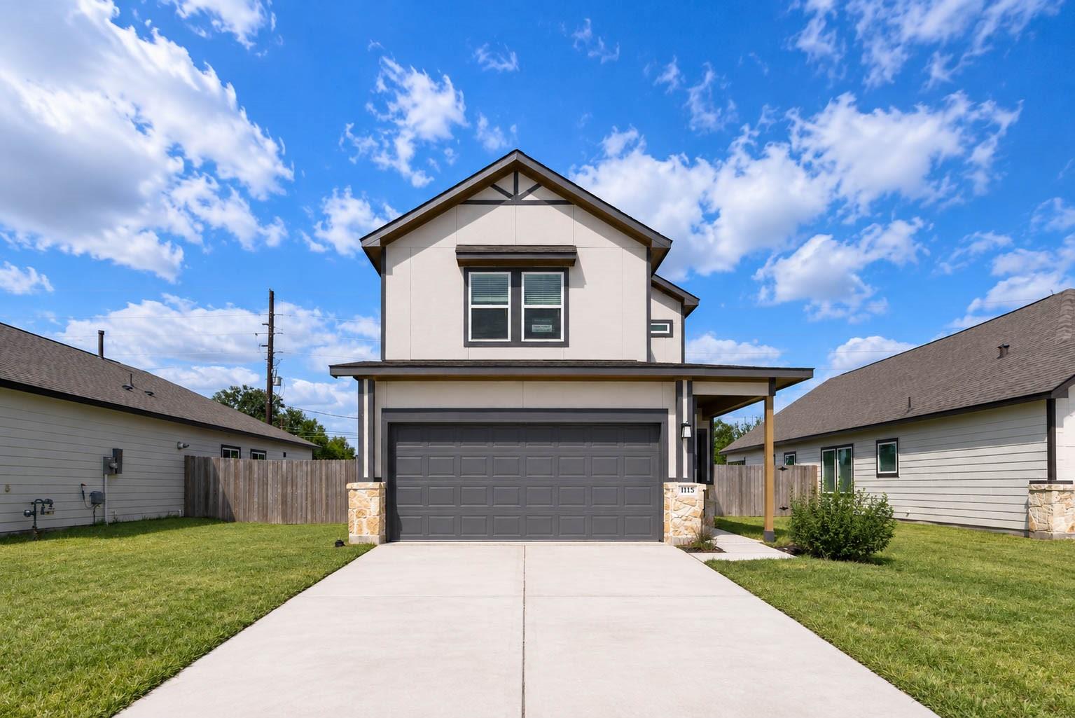 1115 Santee Court — photo