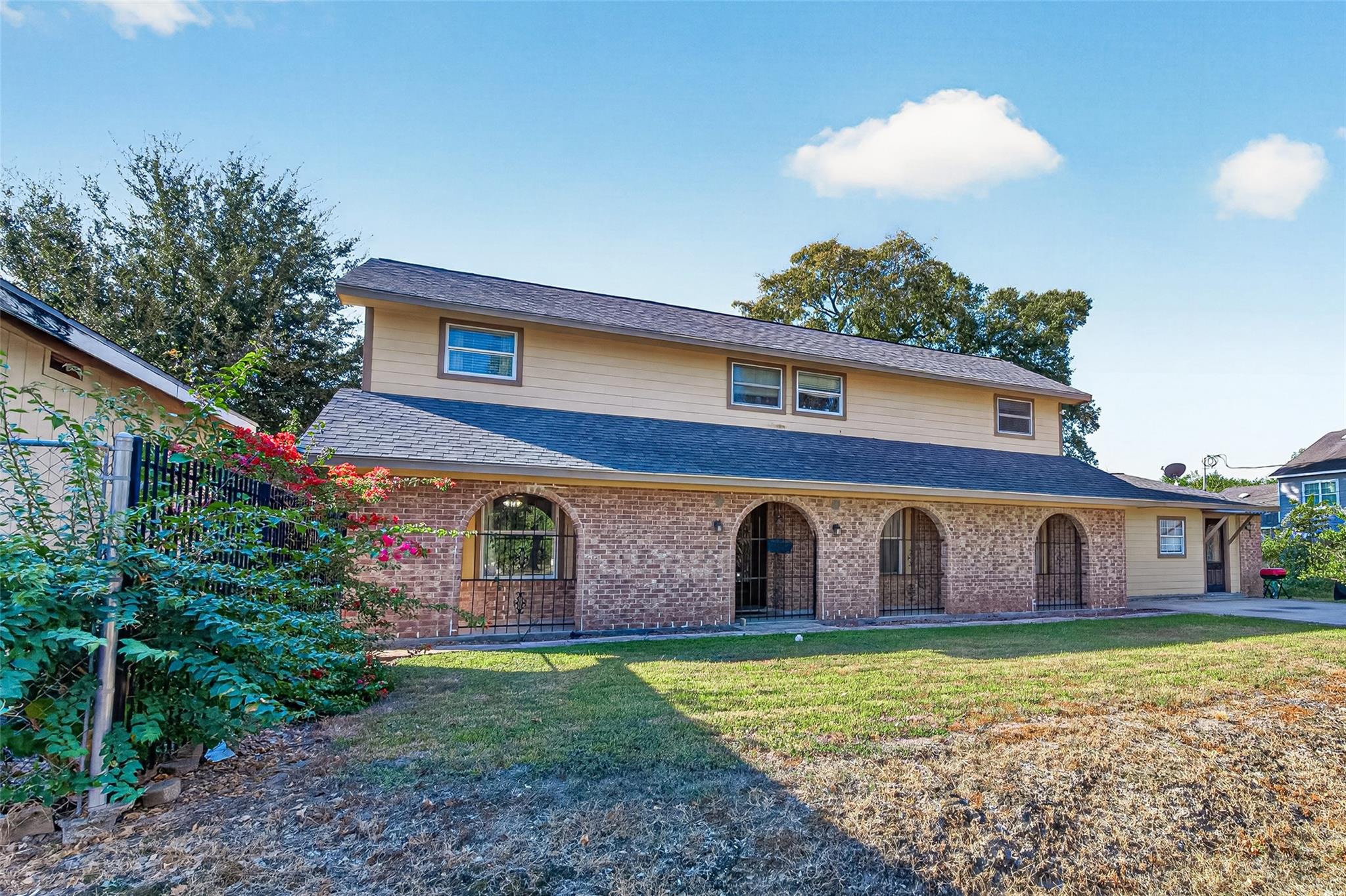 815 Davidson Street — photo