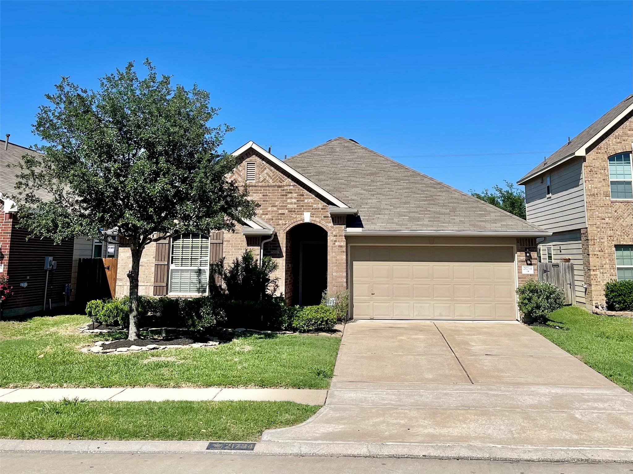21734 Cascade Hollow Lane — photo