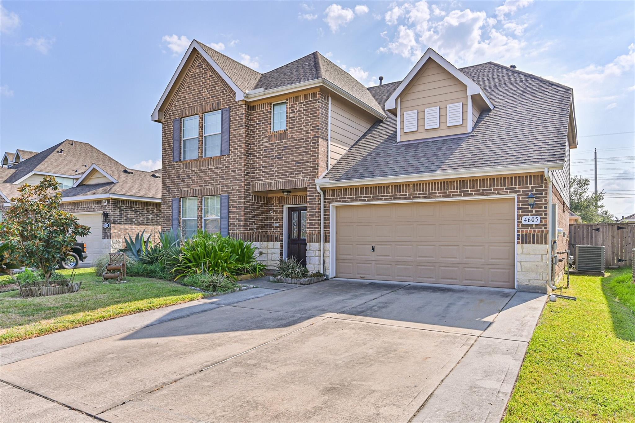4605 Meadow Way Drive — photo