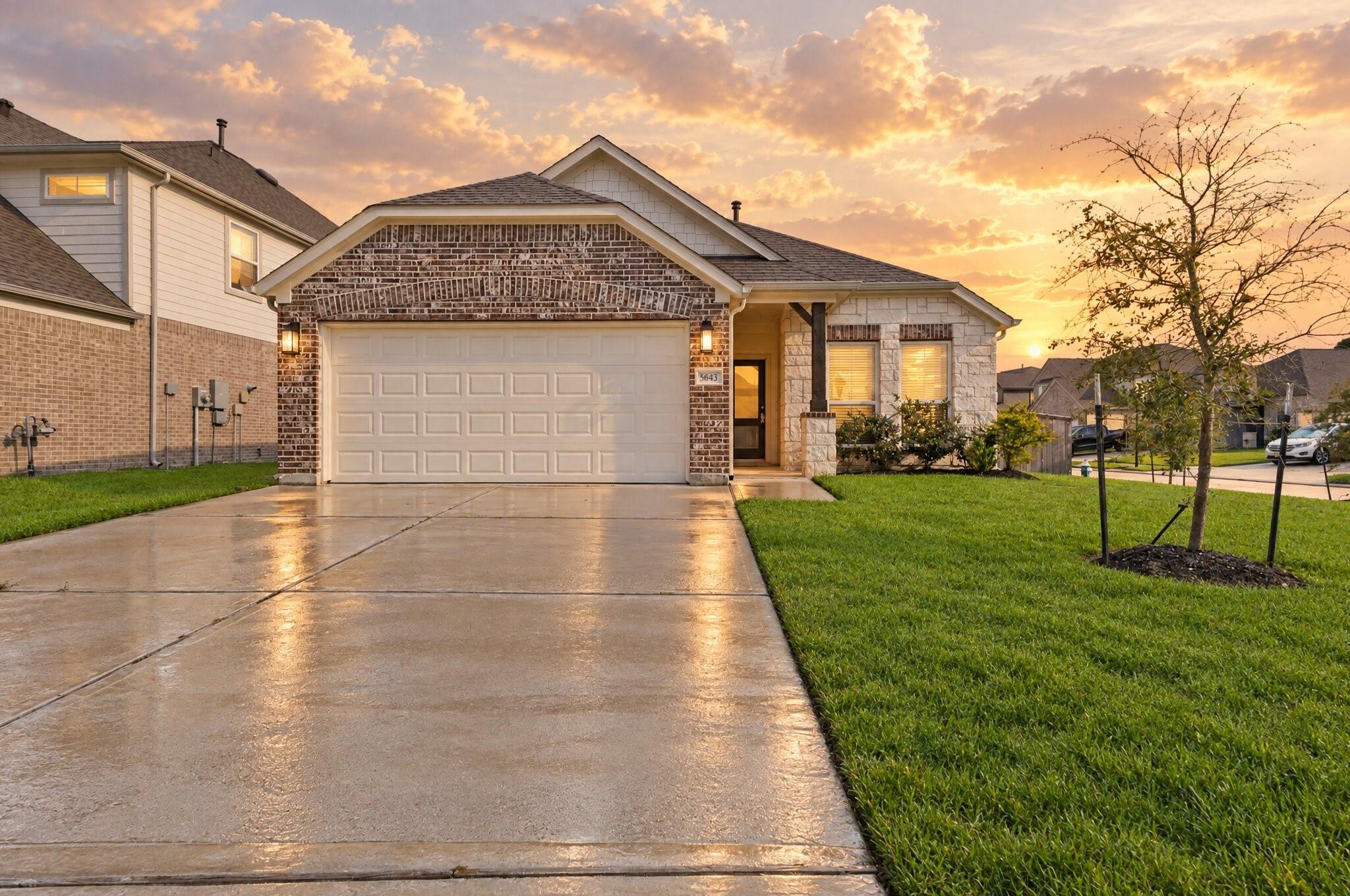 5643 Silverleaf Oak Lane — photo
