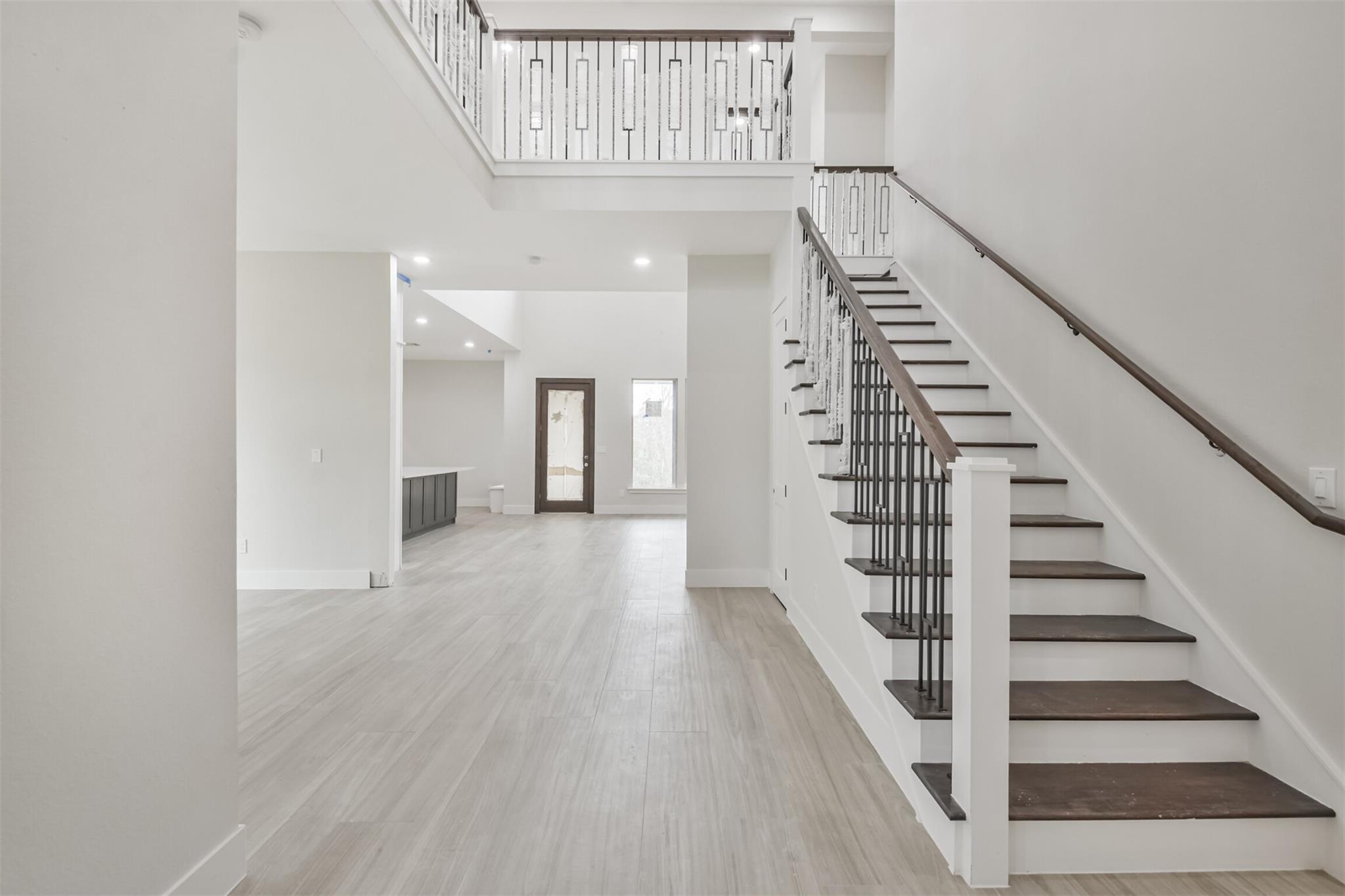 40 Trellis Court, Conroe, TX 77304 — photo 2
