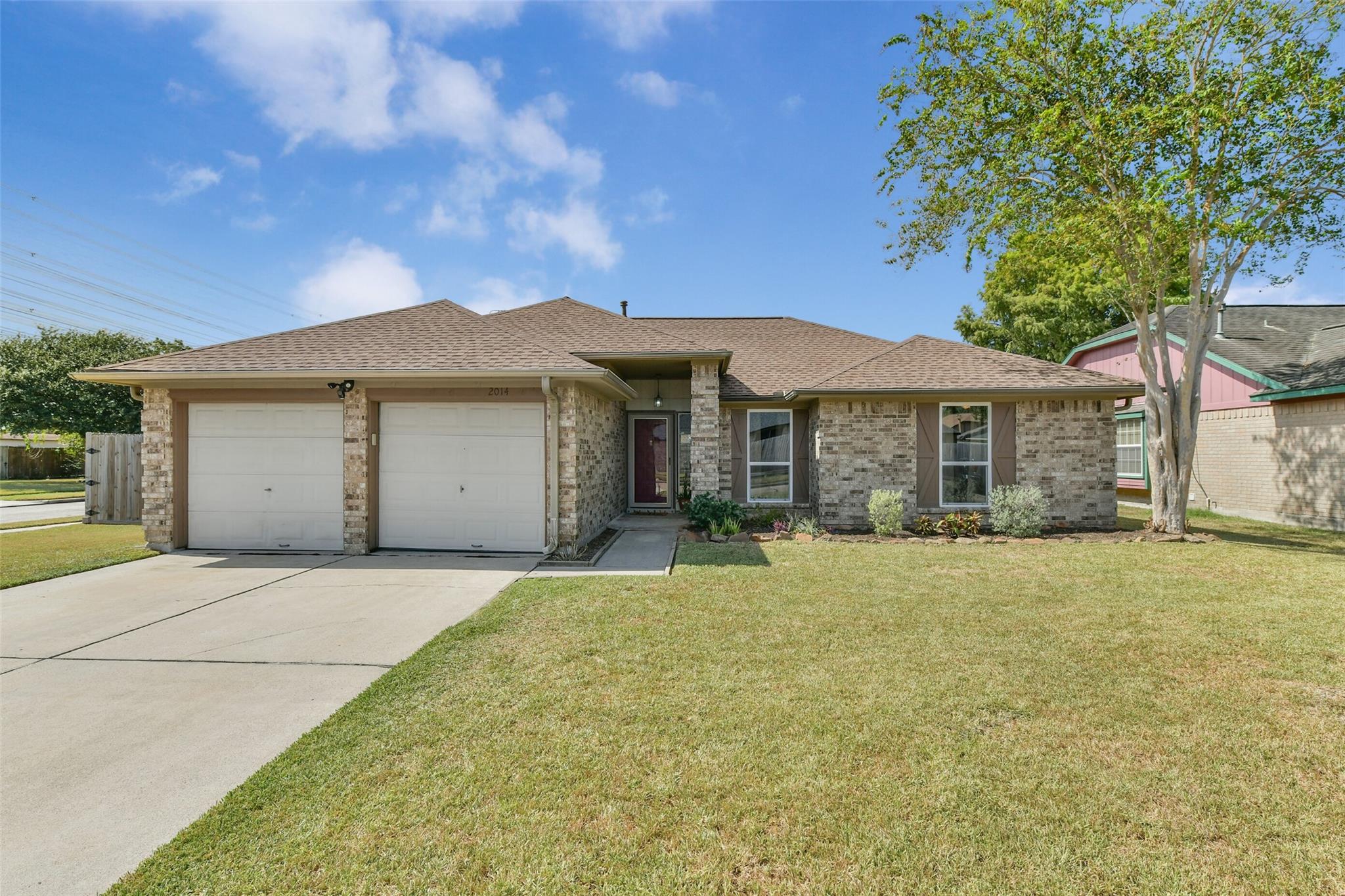 2014 Westwind Drive — photo