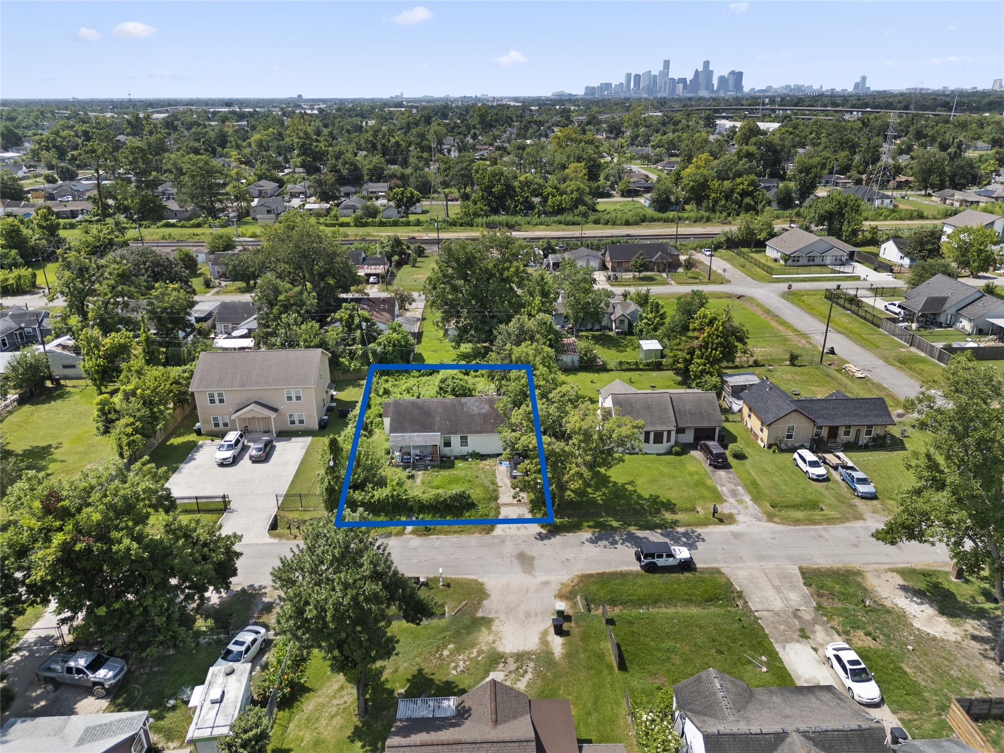 2314 Spence Street — photo