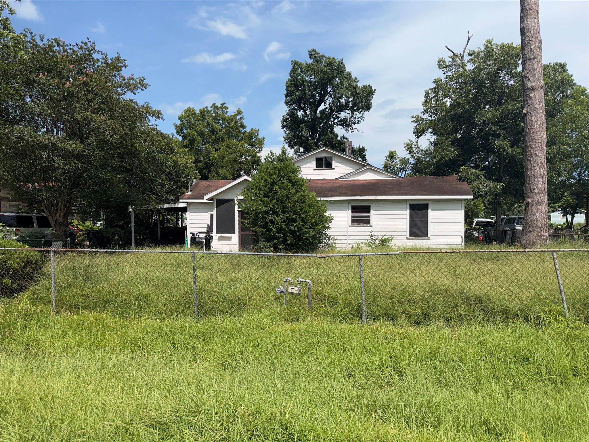 9014 Compton Street, Houston, TX 77016 — photo 2