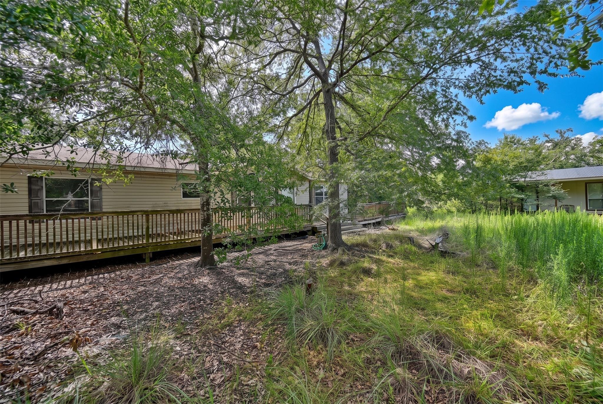 406 E Lois Lane, Somerville, TX 77879 — photo 2