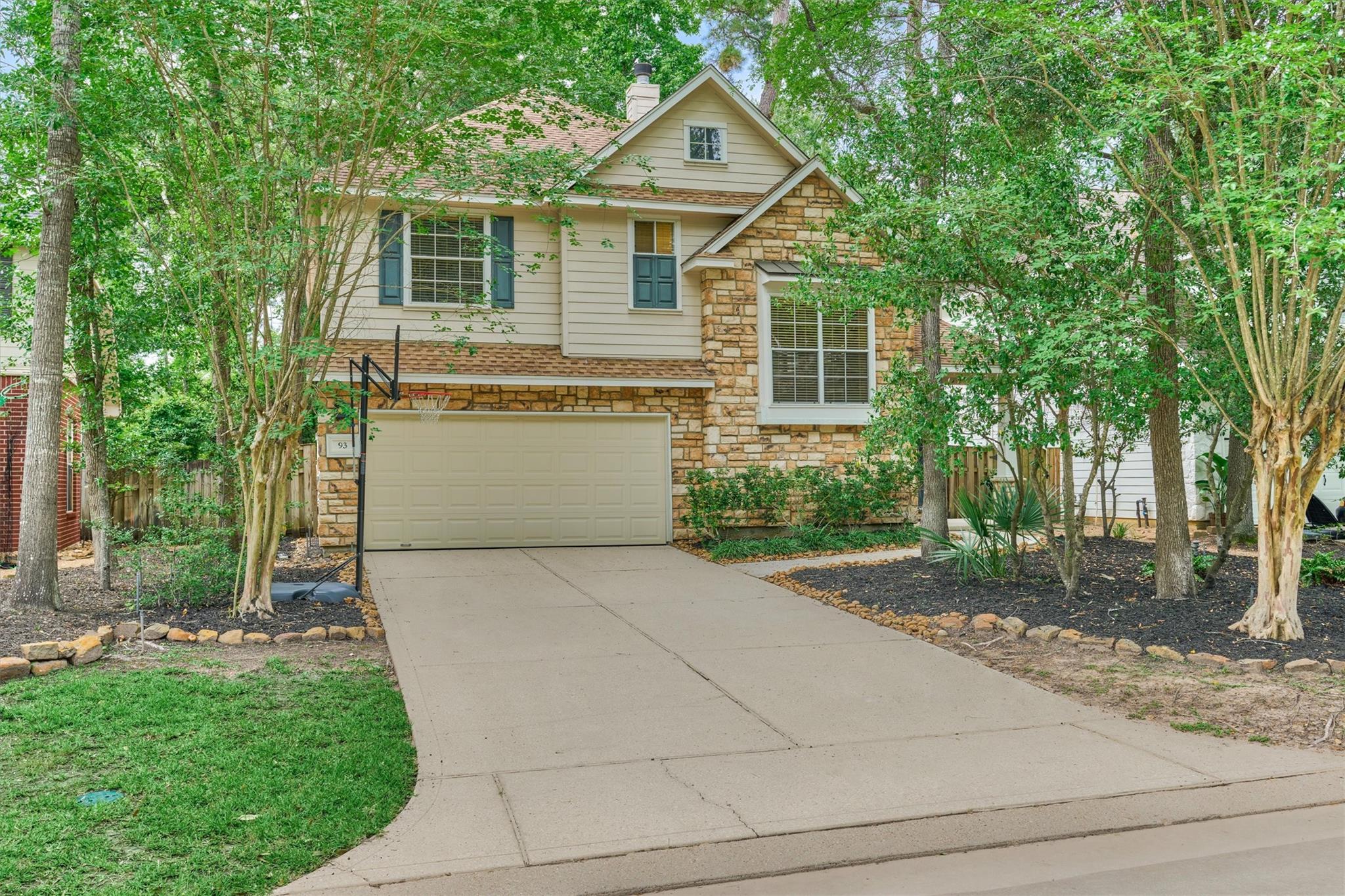 93 N Apple Springs Circle — photo