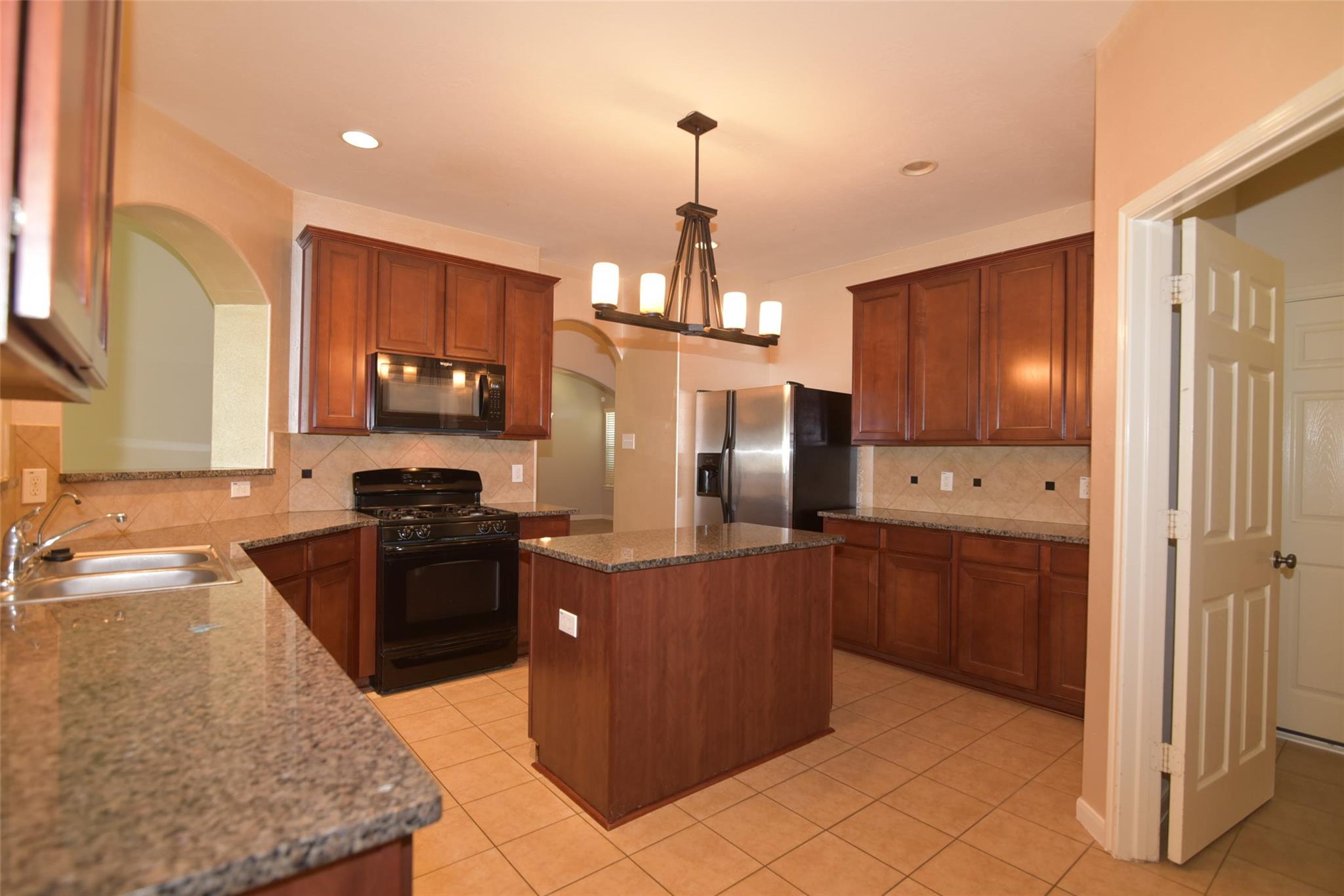 7927 Cardinal Landing Lane — photo