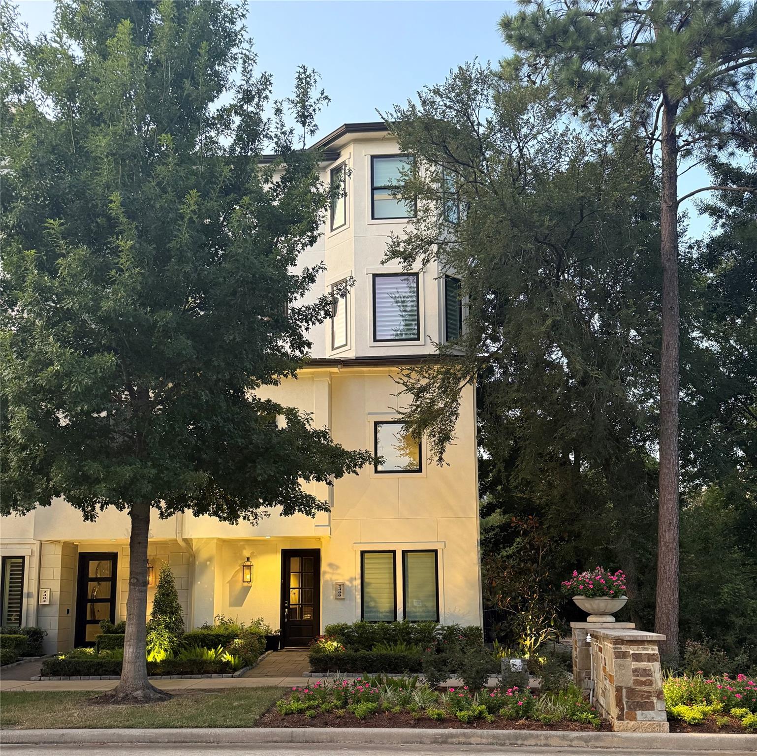 2400 High Timbers Drive — photo