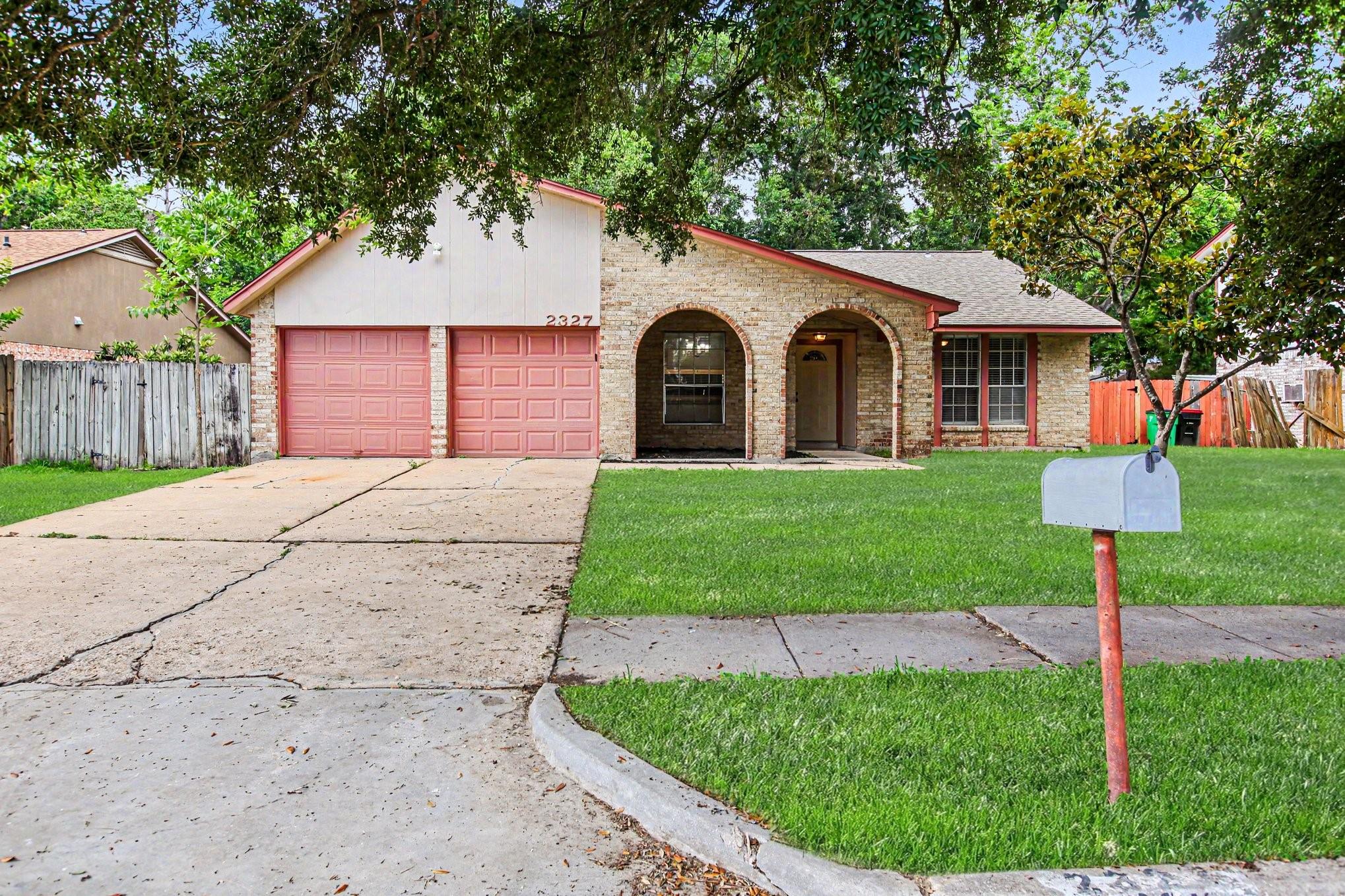 2327 N Spring Drive — photo