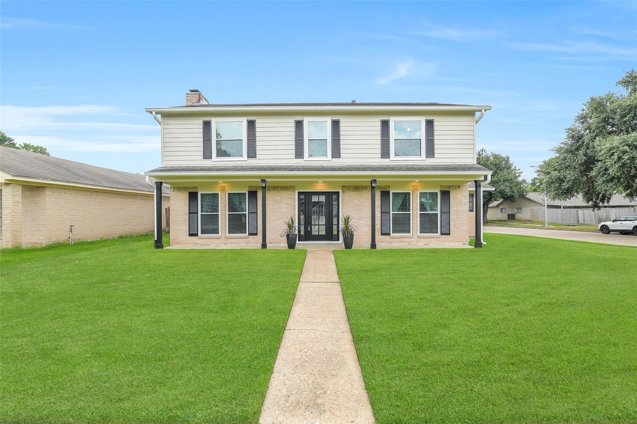 6923 River Mill Drive — photo