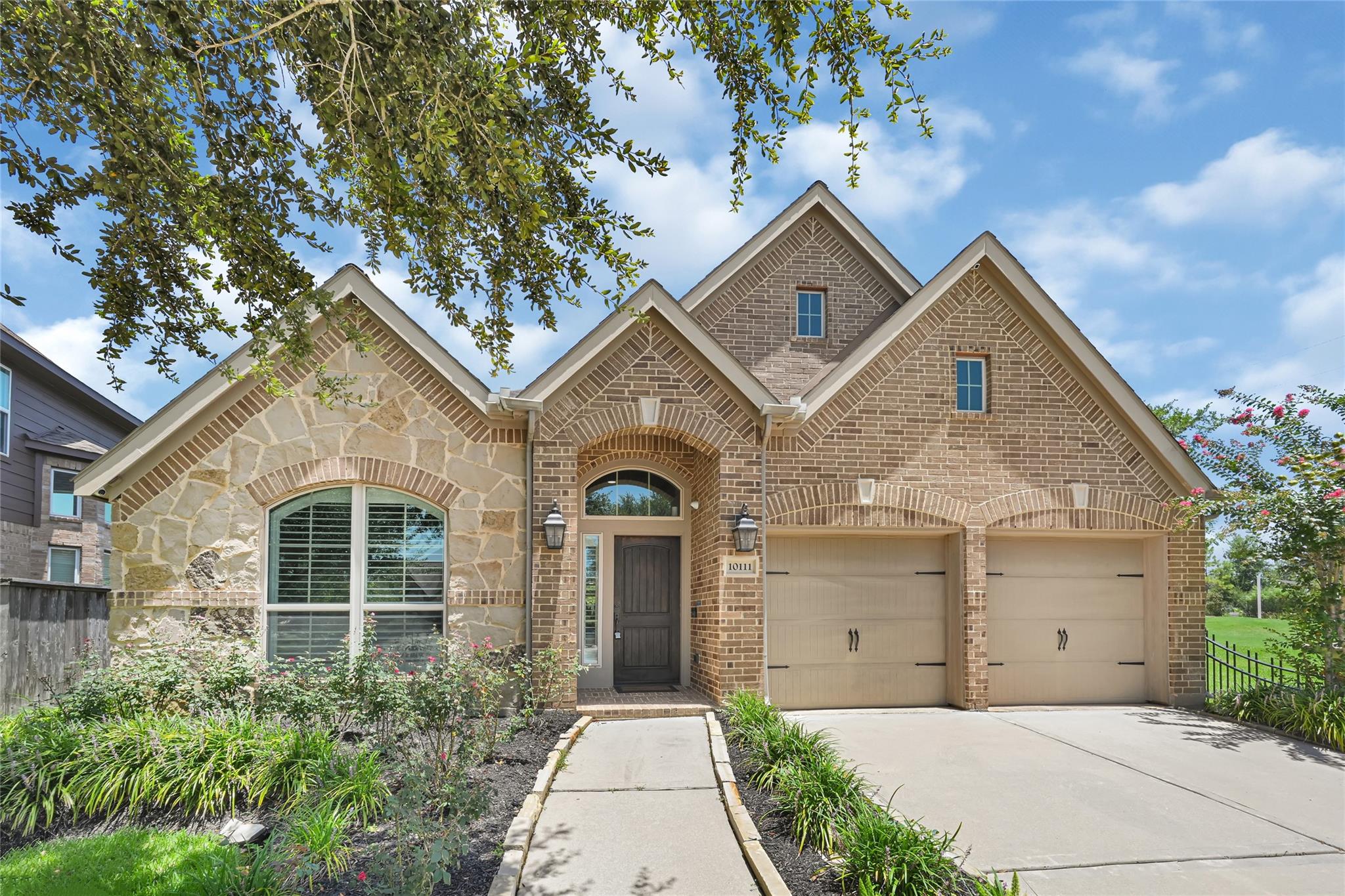 10111 Gentle River Way — photo