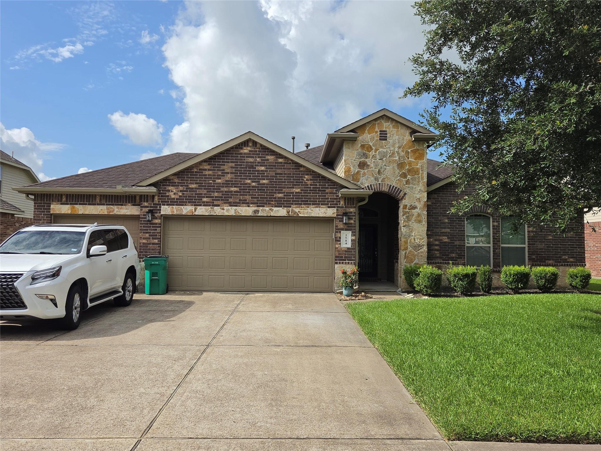 2514 Copper Fields Drive, Rosharon, TX 77583 — photo 2