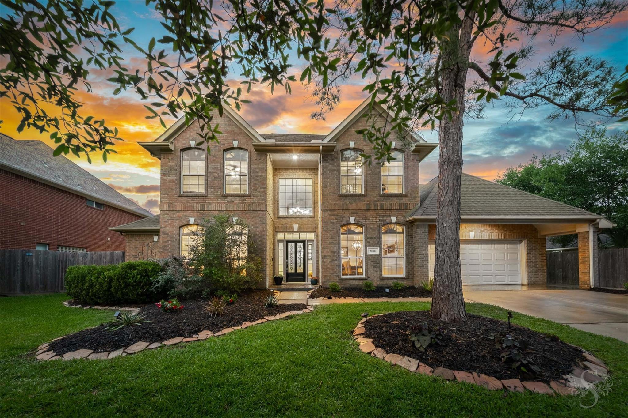 20410 Lake Spring Court — photo