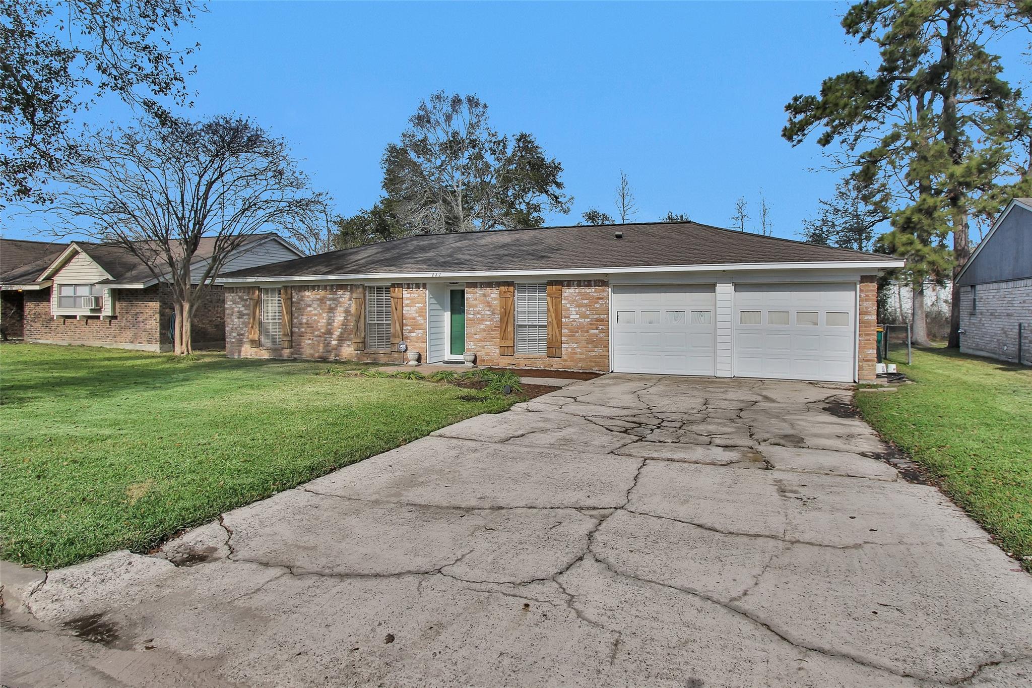 227 Crest Hill Drive — photo