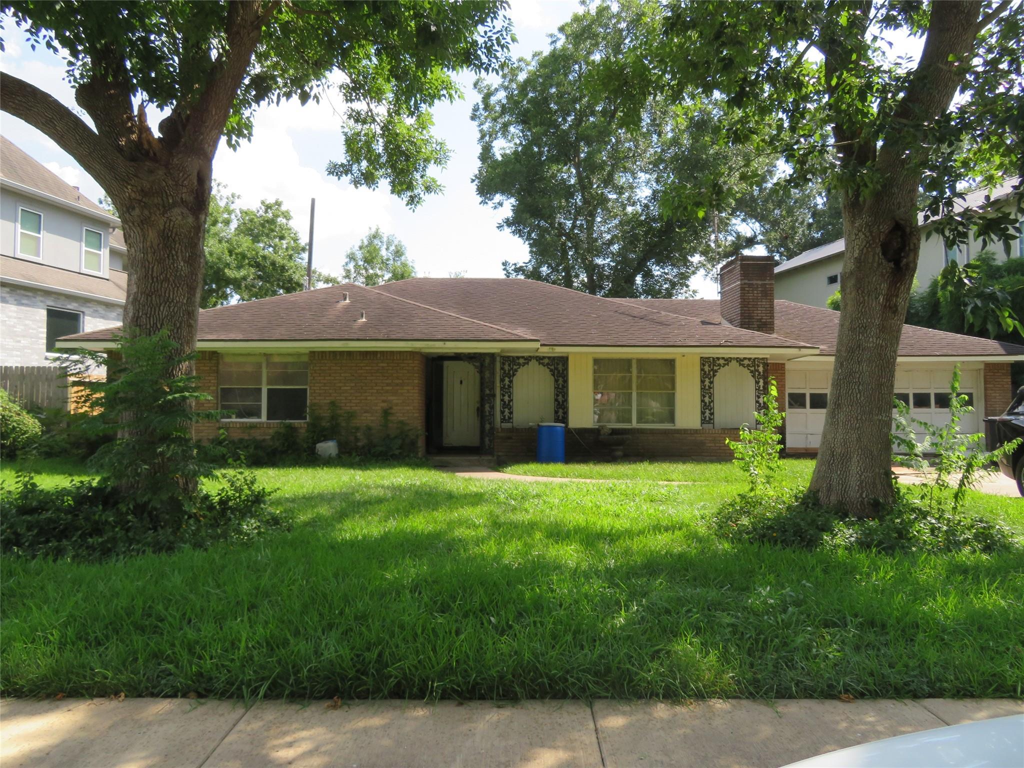 3807 Linkwood Drive — photo