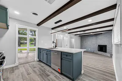 11619 Possum Hollow Lane — photo