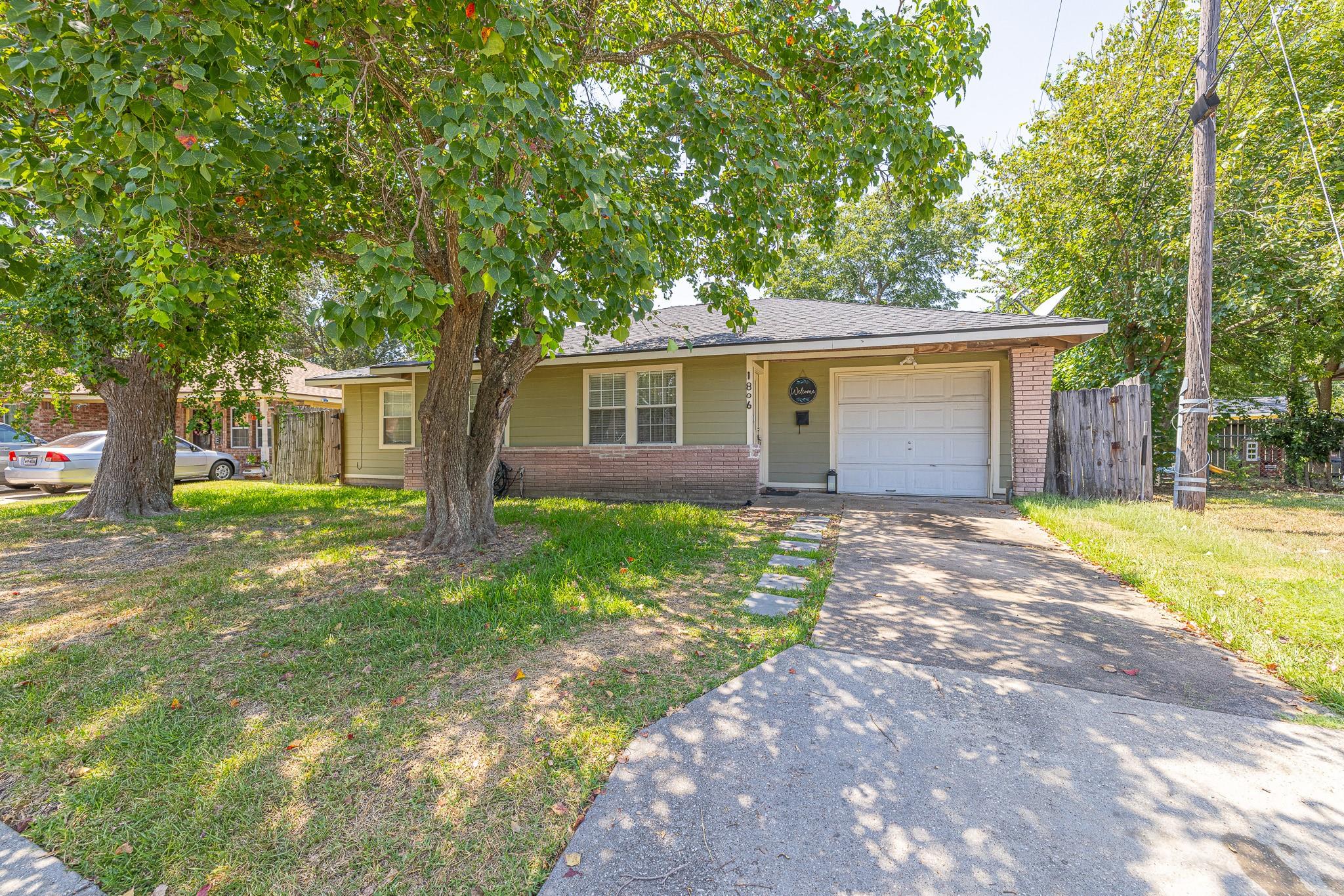 1806 Linda Lane — photo
