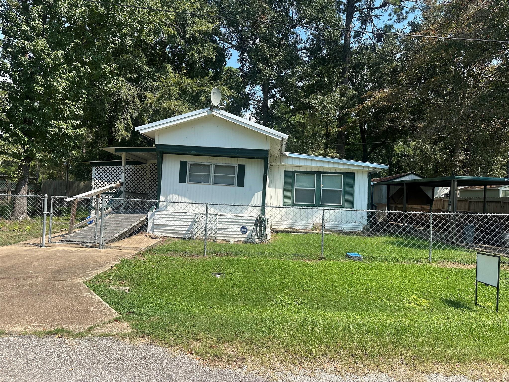 557 Moose Drive, Onalaska, TX 77360 — photo 2