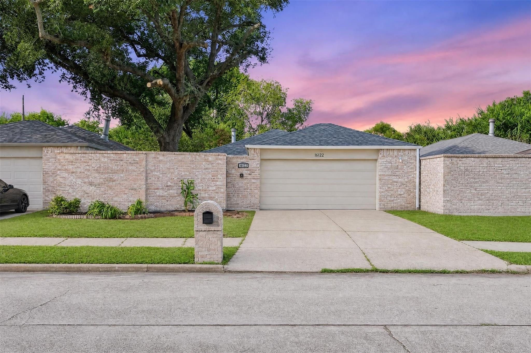 16122 Glen Mar Drive — photo
