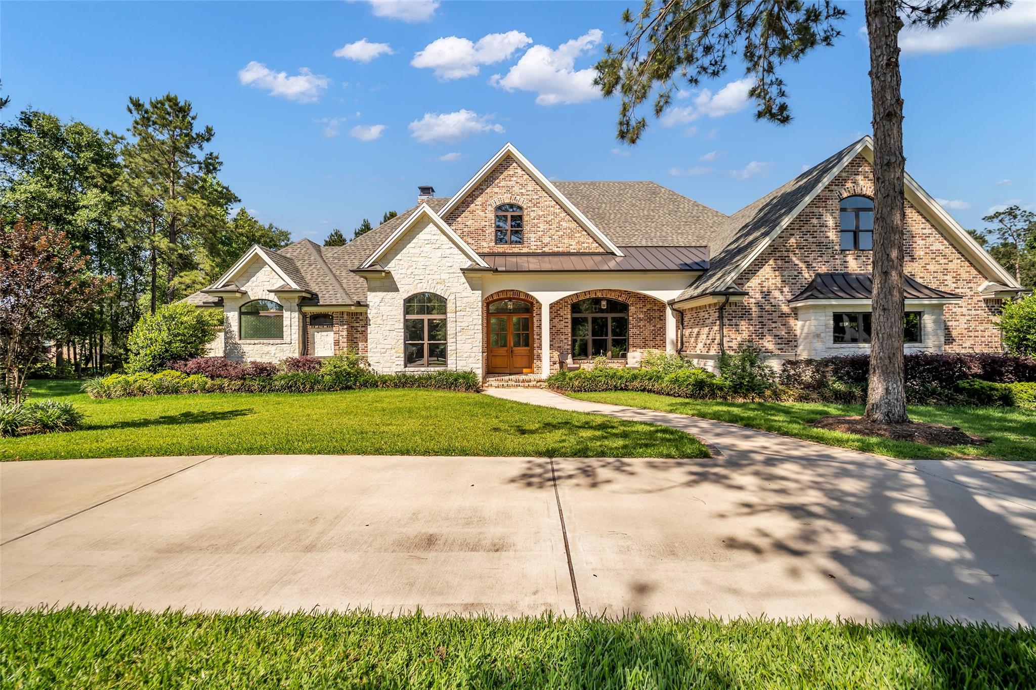 7334 Magnolia Hollow Drive — photo