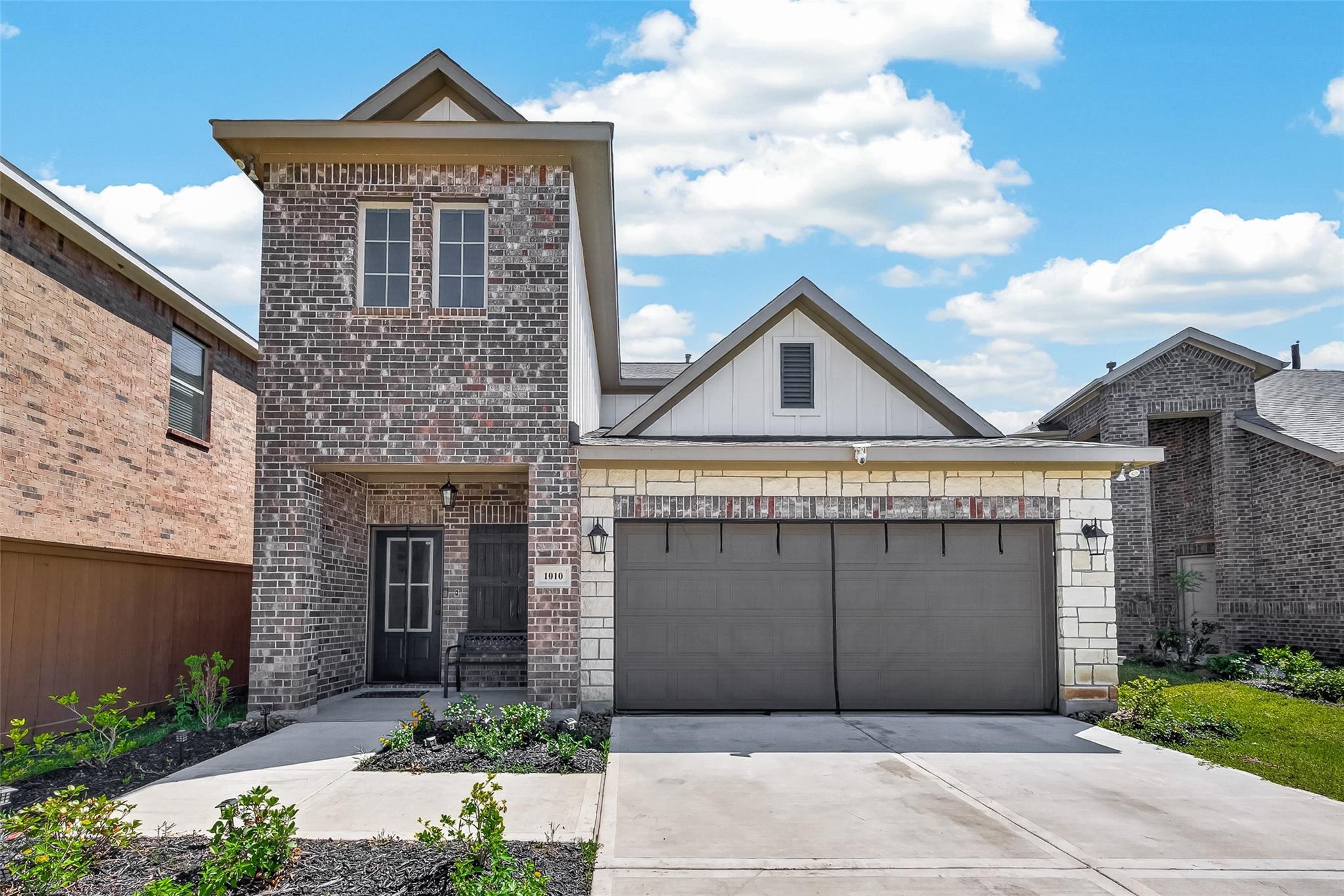 1010 Gentle Nook Drive — photo