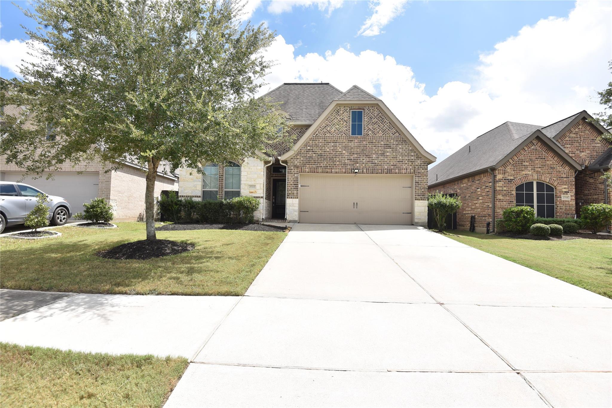 2722 Lemongrass Breeze Lane — photo