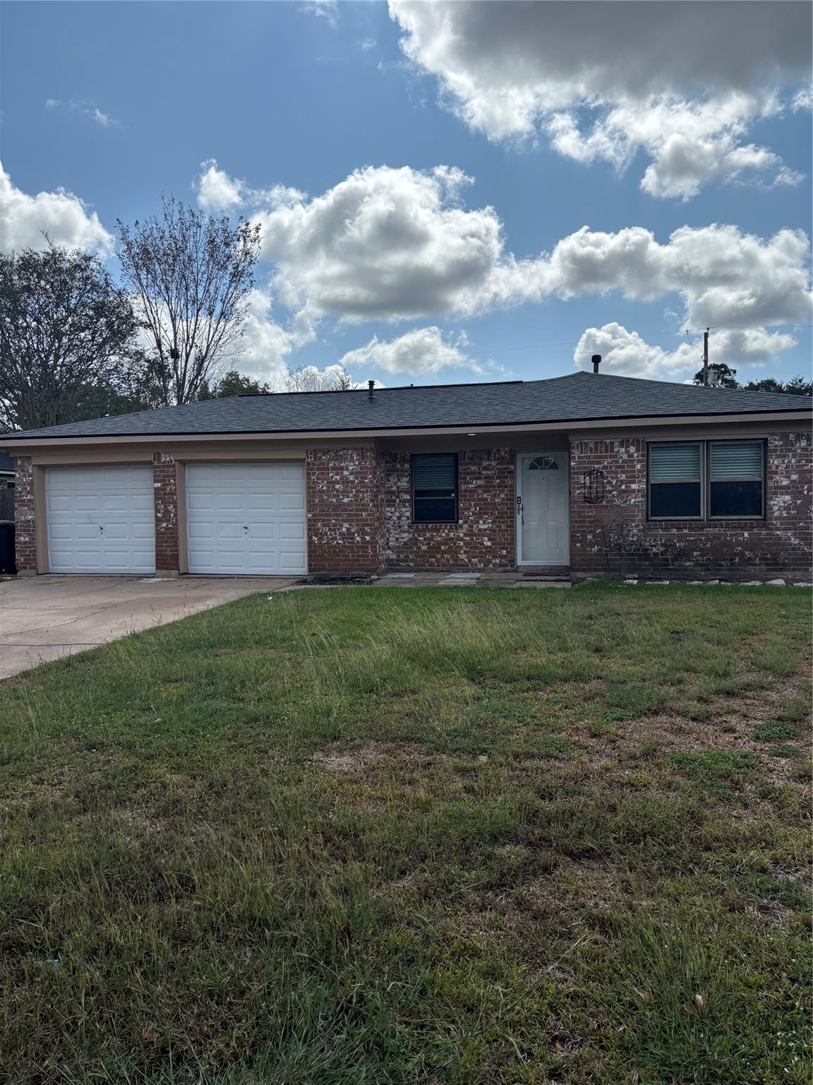 608 Circle Way — photo