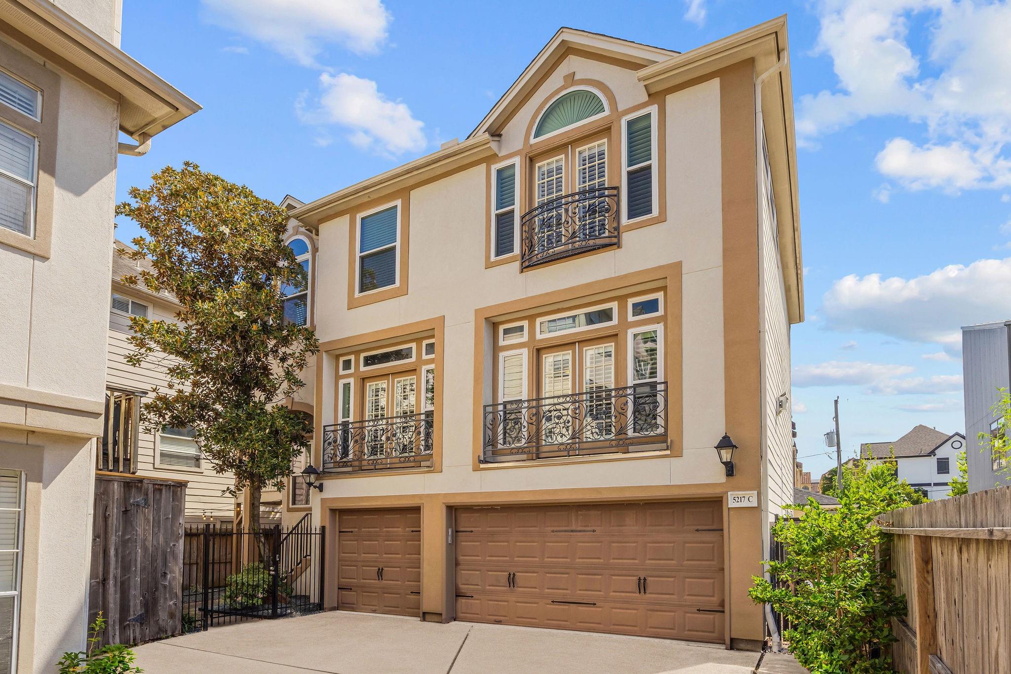 5217 Blossom Street #C — photo