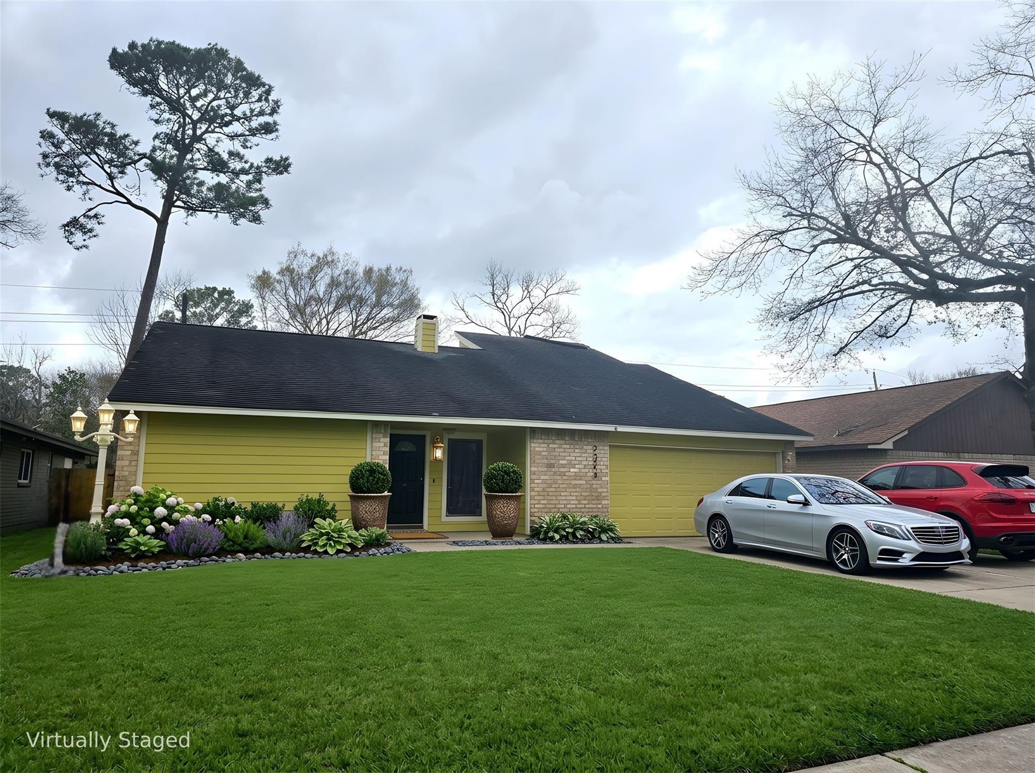 17415 Mallett Street — photo