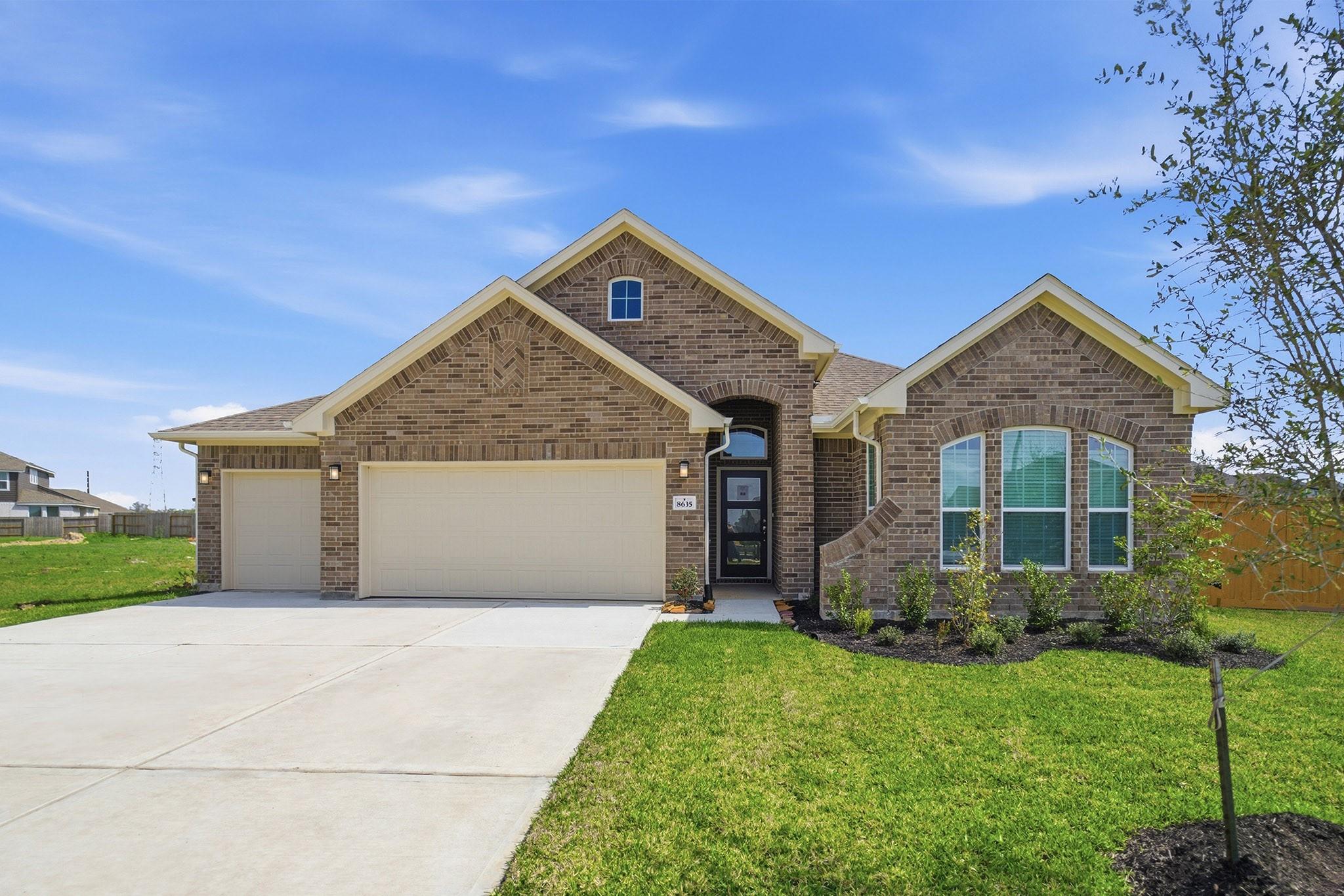 8635 Jade Hill Drive — photo