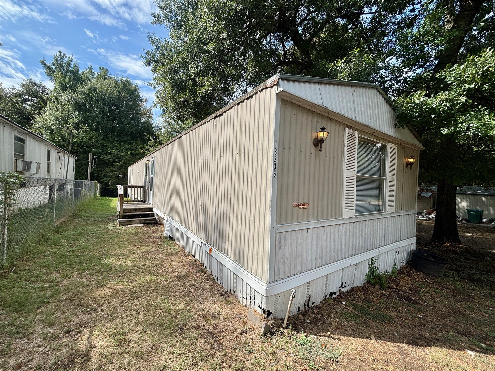 13235 Pecan Tree Drive — photo