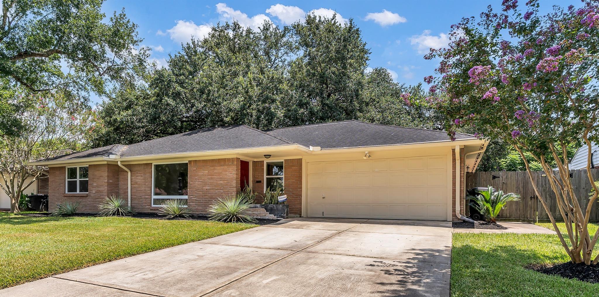 4417 Willowbend Boulevard — photo