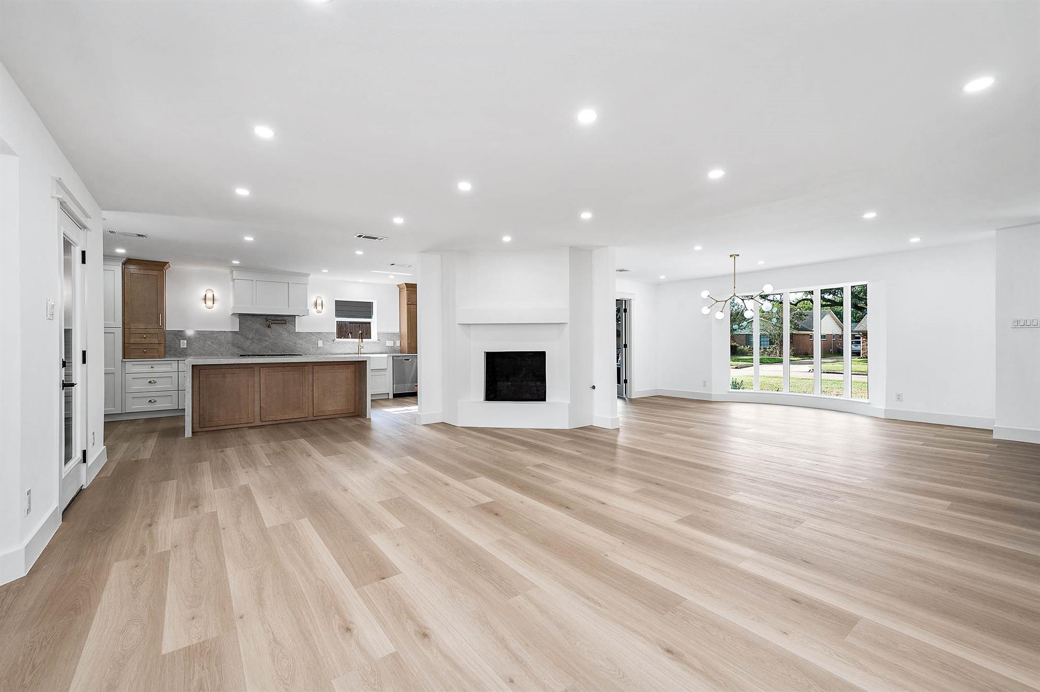 5507 Valkeith Drive — photo