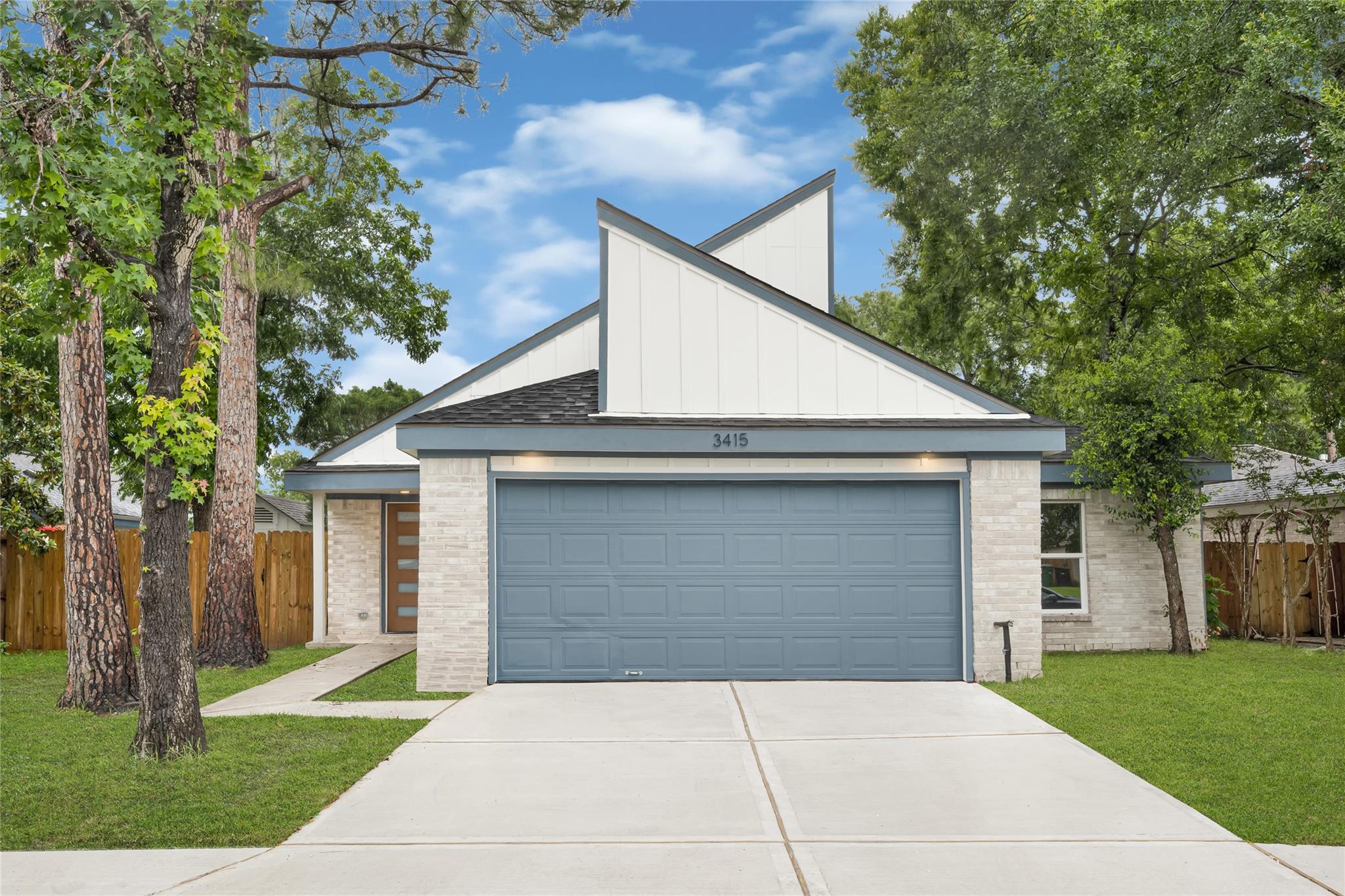 3415 Lapstone Drive — photo