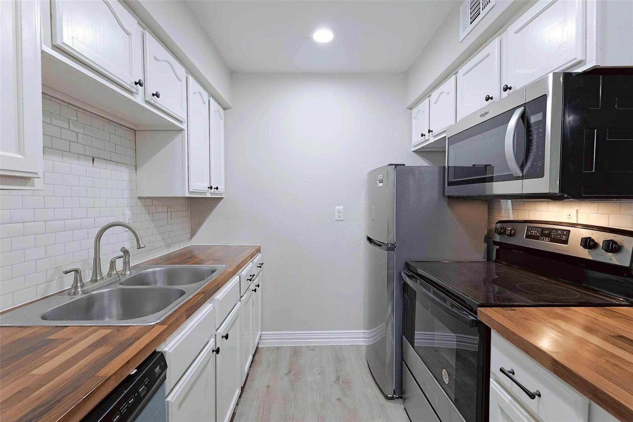 132 Oyster Creek Drive #14 — photo