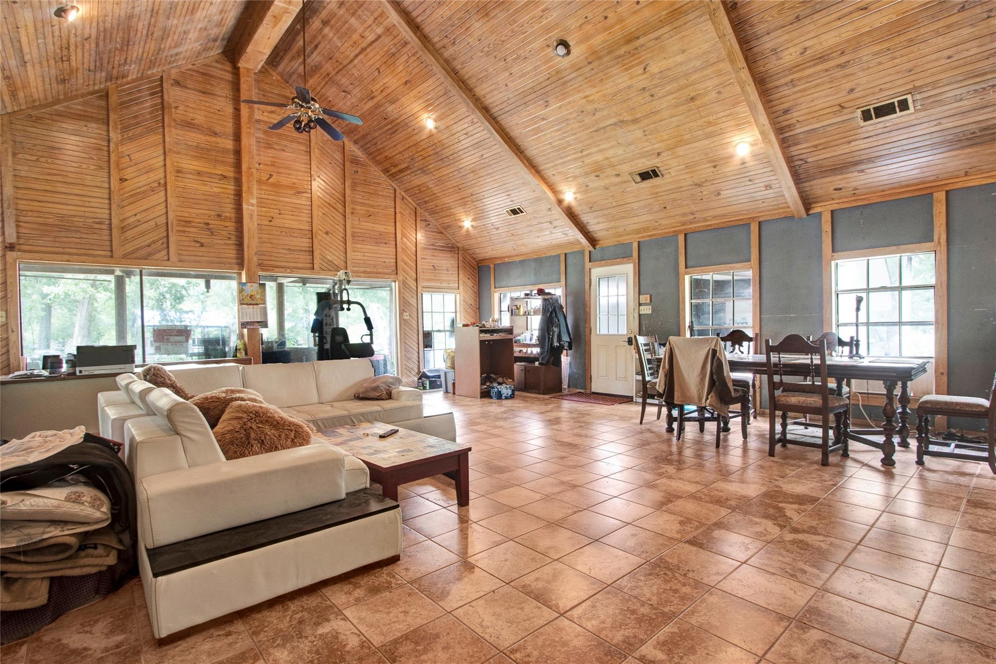 25019 W Holly Lane — photo