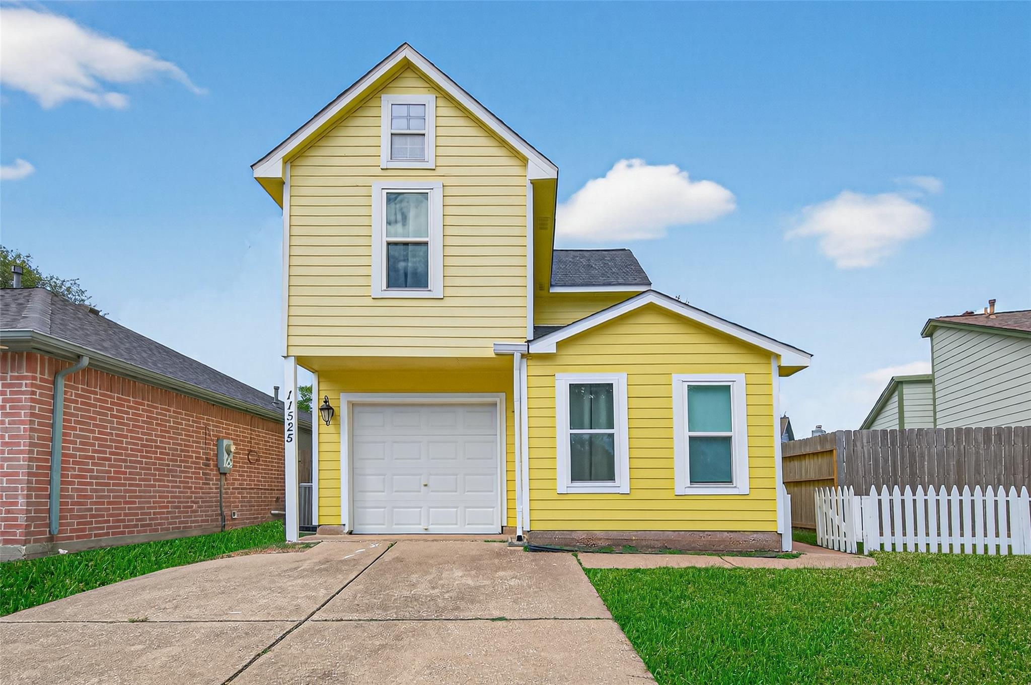 11525 Teaside Drive — photo