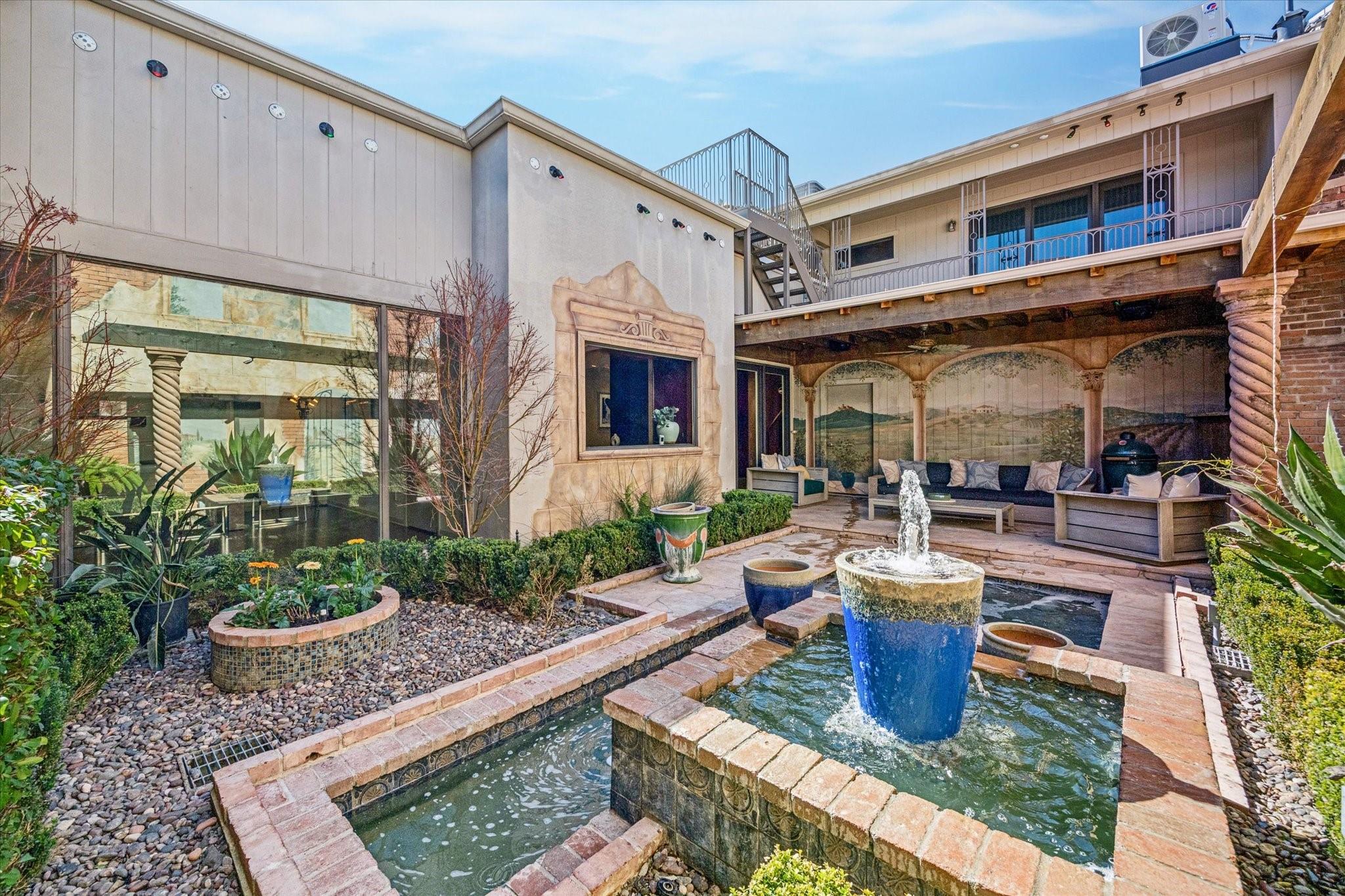 2102 Canongate Drive — photo